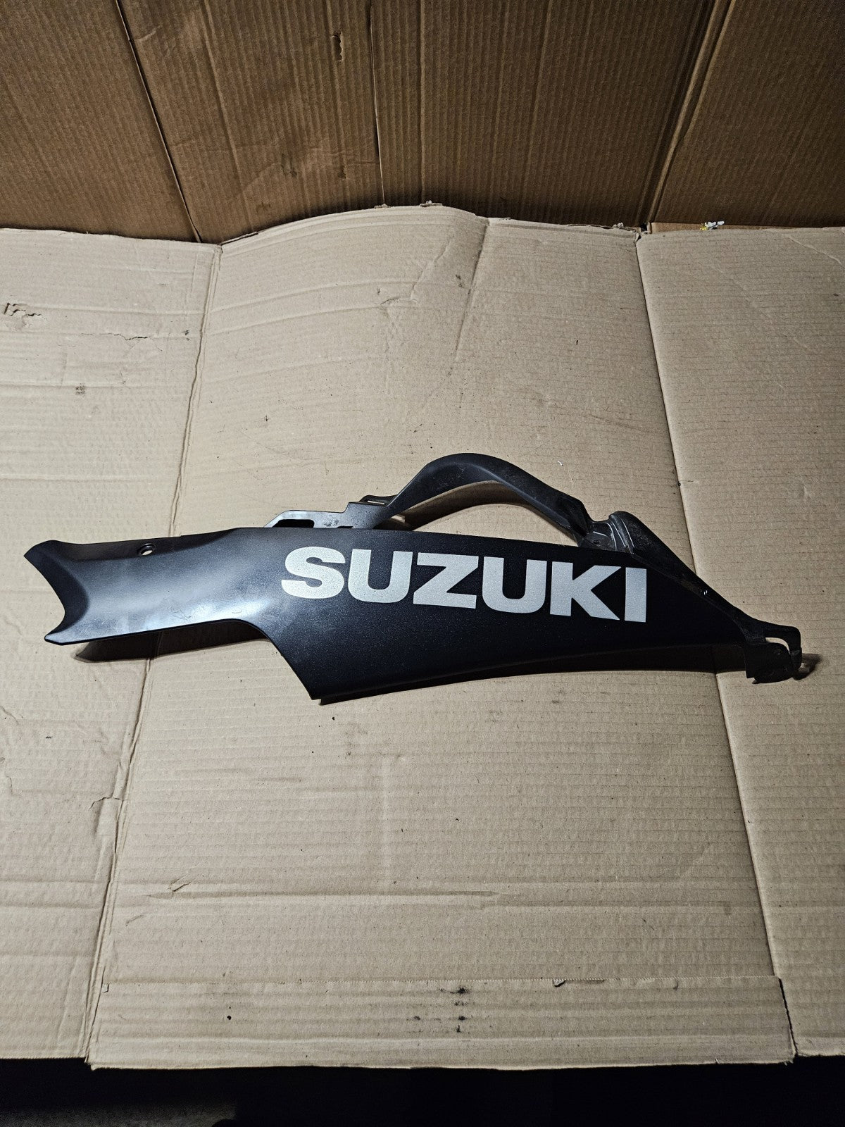 2006-2007 Suzuki GSXR600 GSXR750 OEM Right Lower Belly Fairing Black 94470-01H010