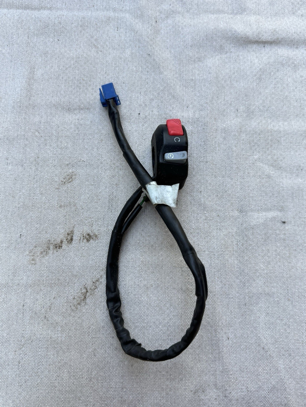 2007-2008 Yamaha YZF-R1 R1 OEM Right Clip-On Handle Bar Kill Start Switch 4C81