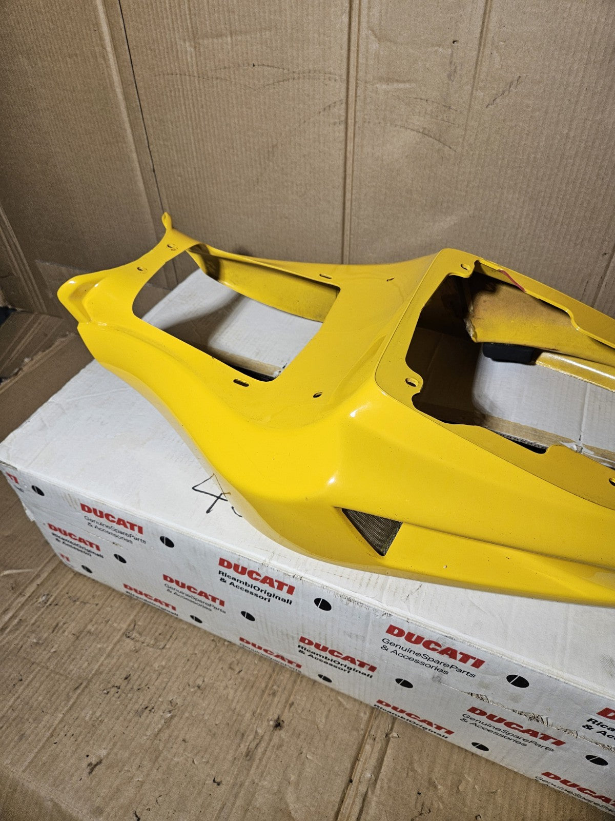 1999-2002 Ducati 748 Yellow Bi-Posto Rear Tail Fairing Seat Cowl Tailpiece OEM6