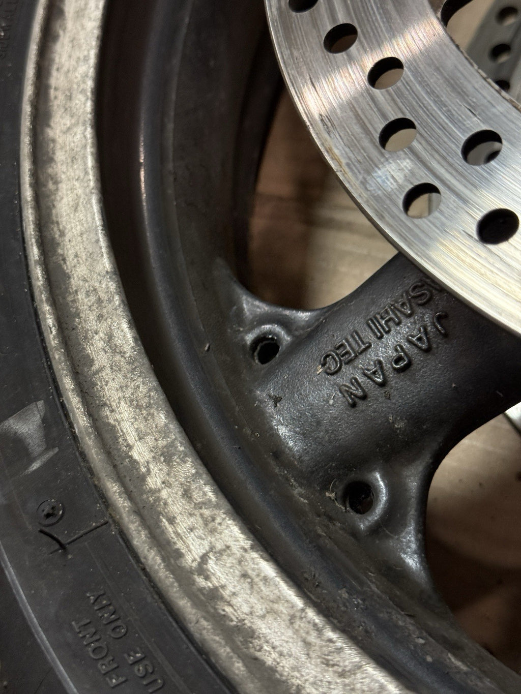 98-02 Kawasaki Ninja ZX6R ZX600 00-03 ZX9R OEM Front Wheel Rim 17x3.5 41073-163318