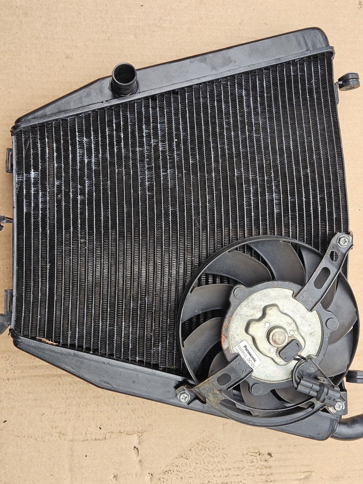 06-07 Honda CBR1000RR OEM Aluminum Radiator Cooling System Engine Motor Cooling