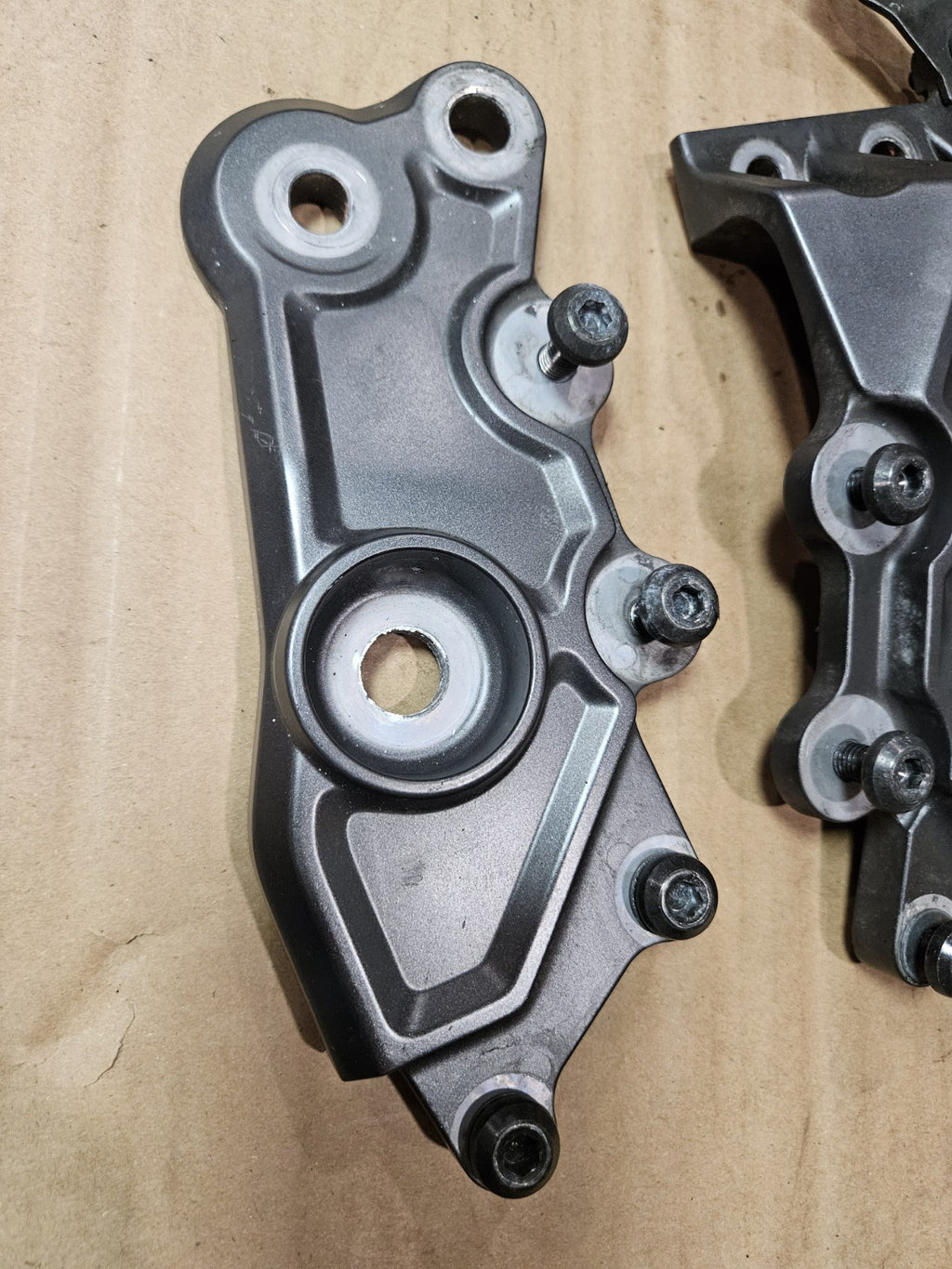 2022-2025 Yamaha YZF-R7 R7 OEM Rearset Adapter Bracket Plate Set BEB-274A3-00-001