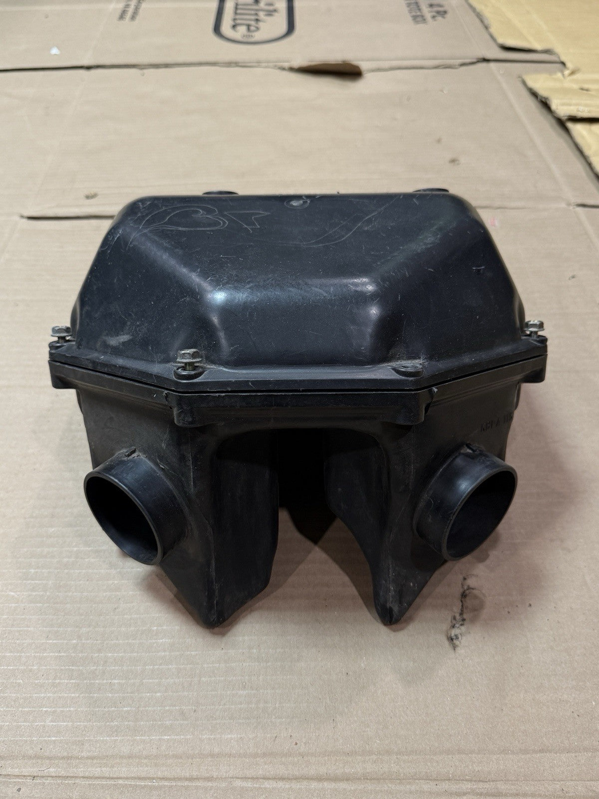 1998-1999 Kawasaki Ninja ZX6R ZX600G OEM Airbox Air Box Filter Case 11010-17366