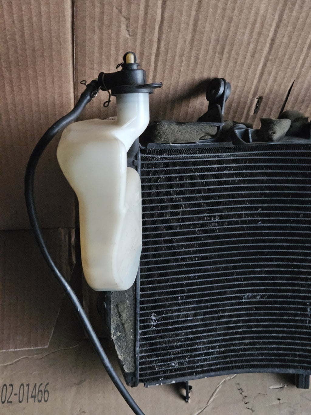 2008-2016 Yamaha YZF-R6 R6 OEM Radiator Cooling Fans Overflow Tank 13S-12461-004