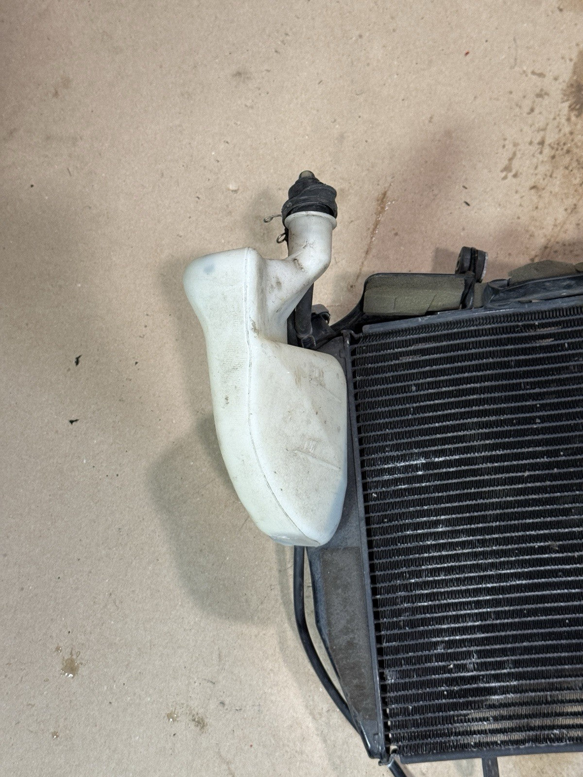 08-16 YAMAHA YZF R6 OEM ENGINE RADIATOR MOTOR COOLER COOLING RADIATER FANS HOSES