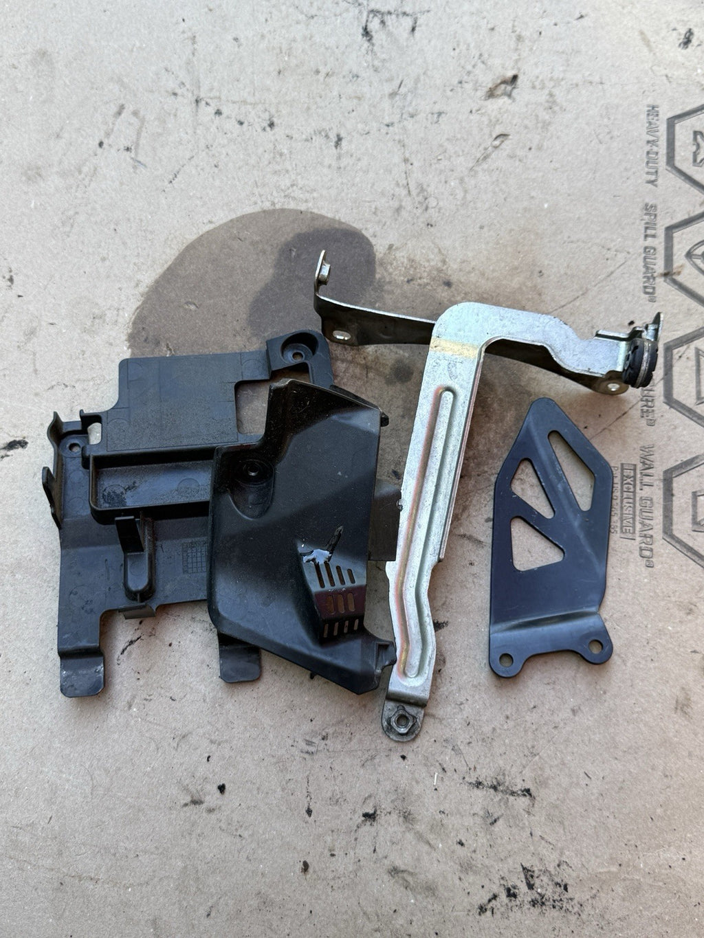 2017-2025 Suzuki GSXR1000 GSXR1000R OEM Engine Motor Mount Brackets Set L71