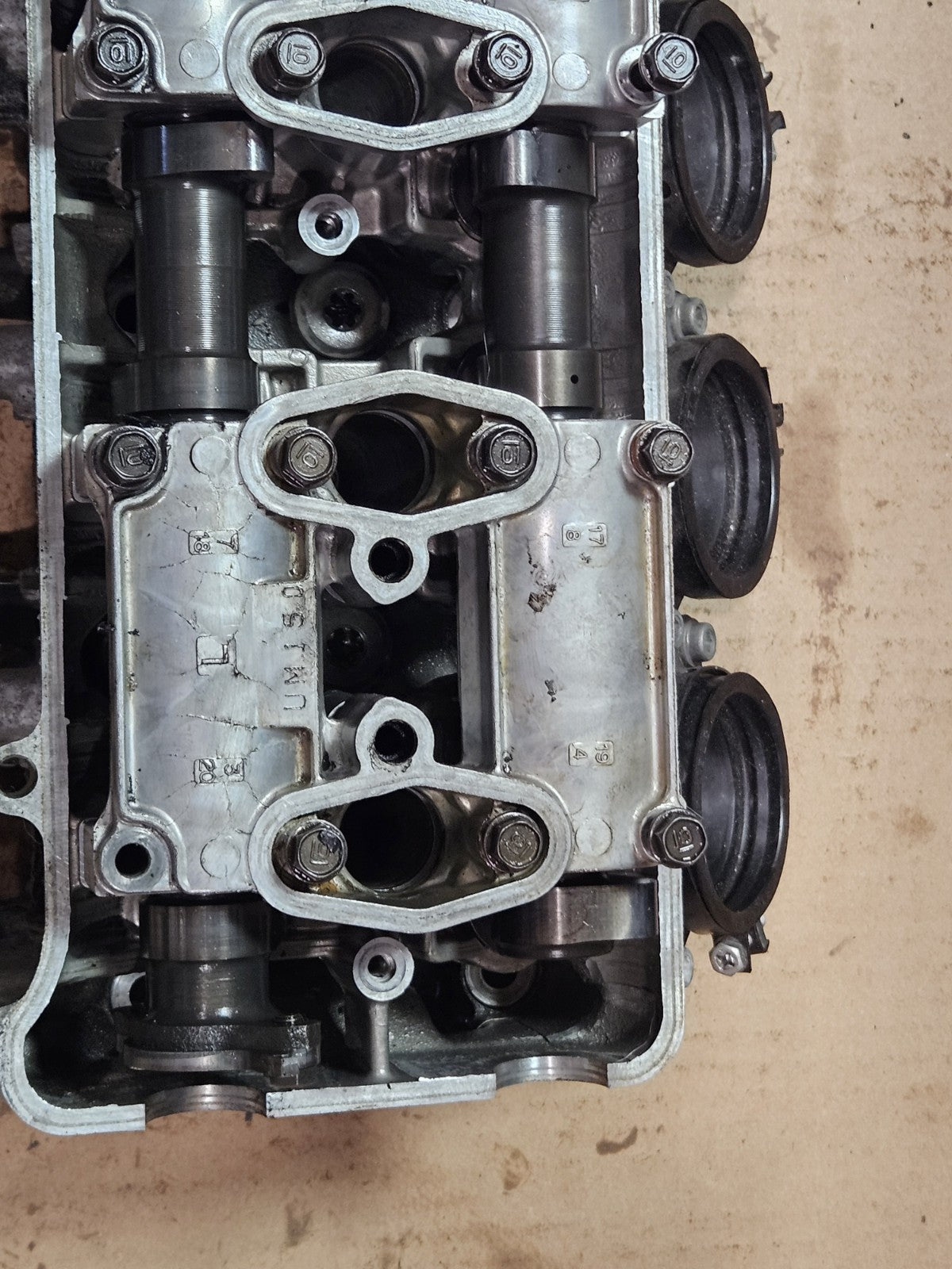 06-07 2006 Honda CBR1000RR CBR 1000RR OEM Cylinder Head 12010-MEL-D20 PARTS