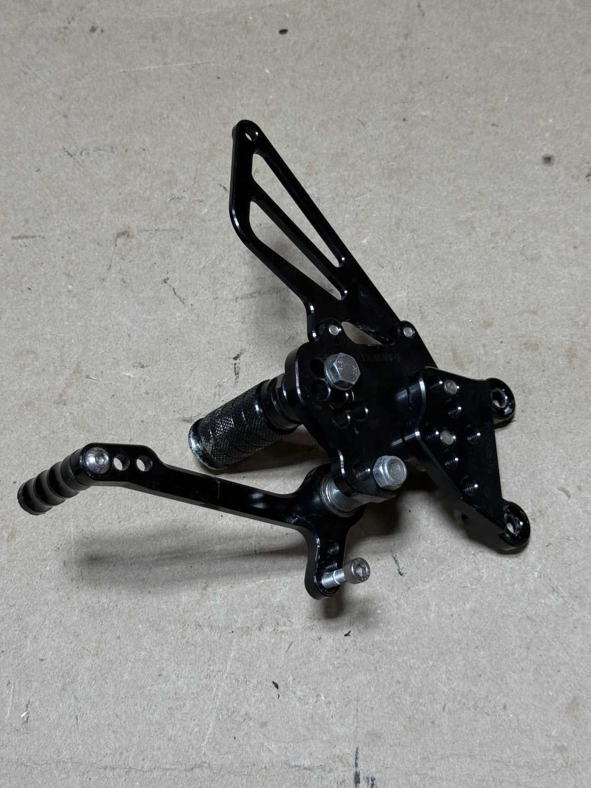 2015-2018 Aprilia RSV4 RR RF Adjustable Rearsets Rear Sets Foot Pegs L&R Black