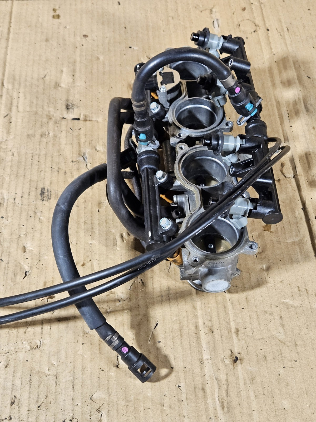 2013 Honda CBR600RR CBR 600RR OEM Throttle Body Primary Secondary Fuel Injectors13