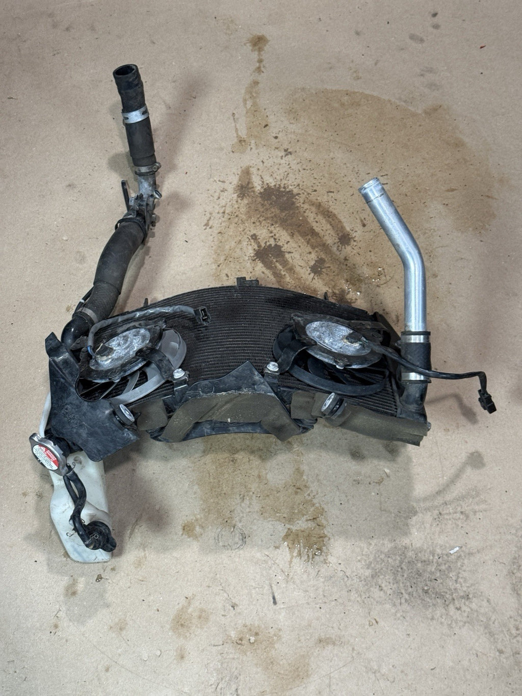 08-16 YAMAHA YZF R6 OEM ENGINE RADIATOR MOTOR COOLER COOLING RADIATER FANS HOSES