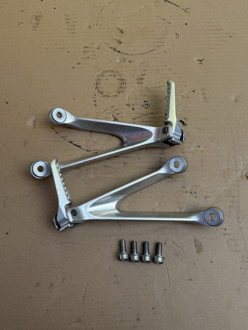 2008-2009 Honda CBR1000RR OEM Rear Passenger Foot Peg Brackets Set 50750-MFL-0001