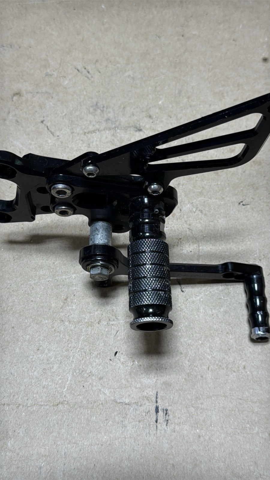 2015-2018 Aprilia RSV4 RR RF Adjustable Rearsets Rear Sets Foot Pegs L&R Black