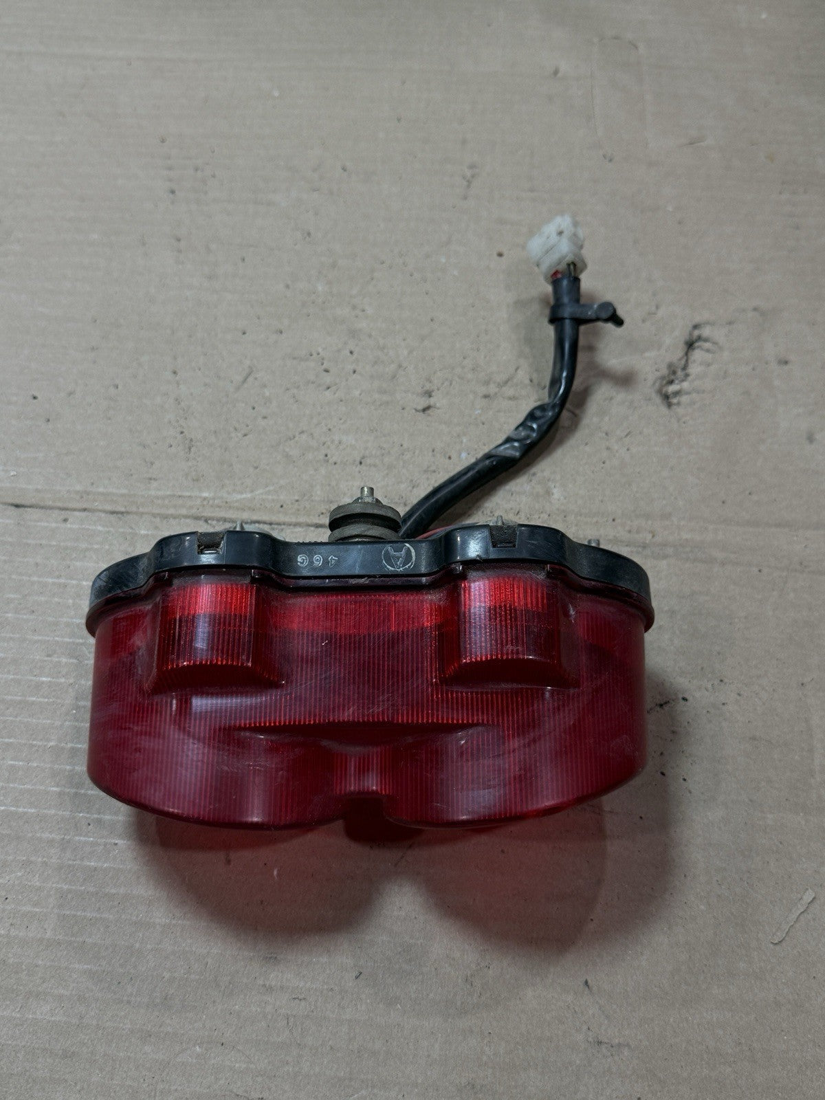 1998-1999 Kawasaki ZX6R ZX9R Ninja OEM Rear Tail Light Taillight Lamp 23025-12690