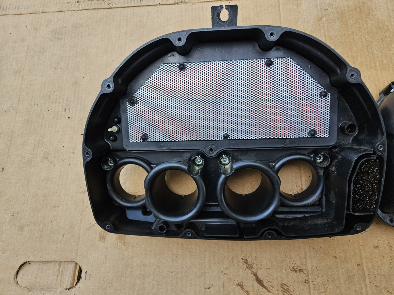 09-16 Suzuki GSXR 1000 Intake Air Box Filter Cleaner