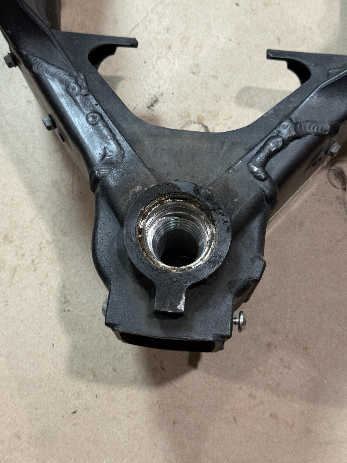 2008-2016 Yamaha YZF R6 OEM Main Frame Chassis Street Legal EZ Register