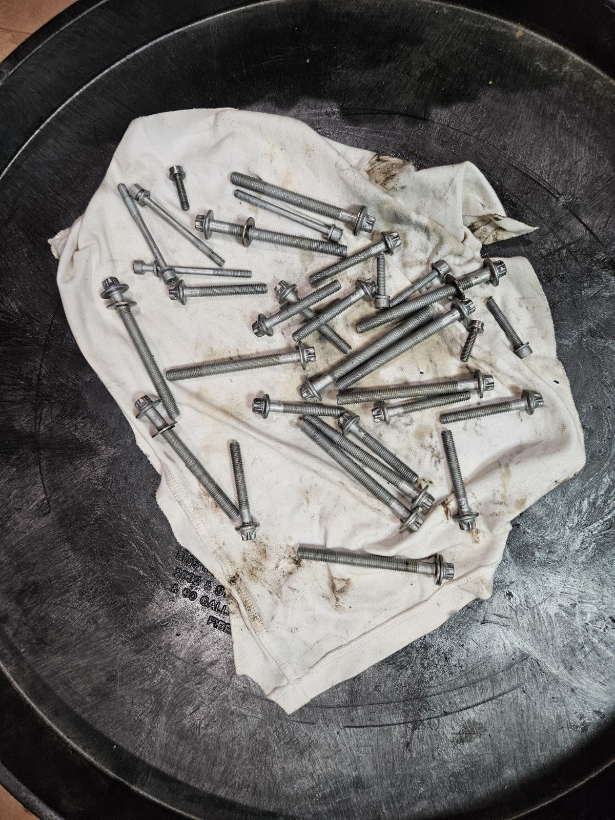 15-19 2015 BMW S1000RR HP4 OEM Crankcase Engine Block Cases Set Bottom End Motor