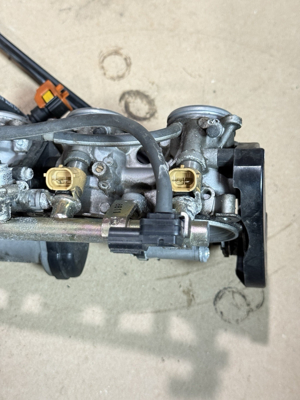 08-16 2009 Yamaha YZF R6 OEM Throttle Body Bodies Fuel Injectors Assembly Set