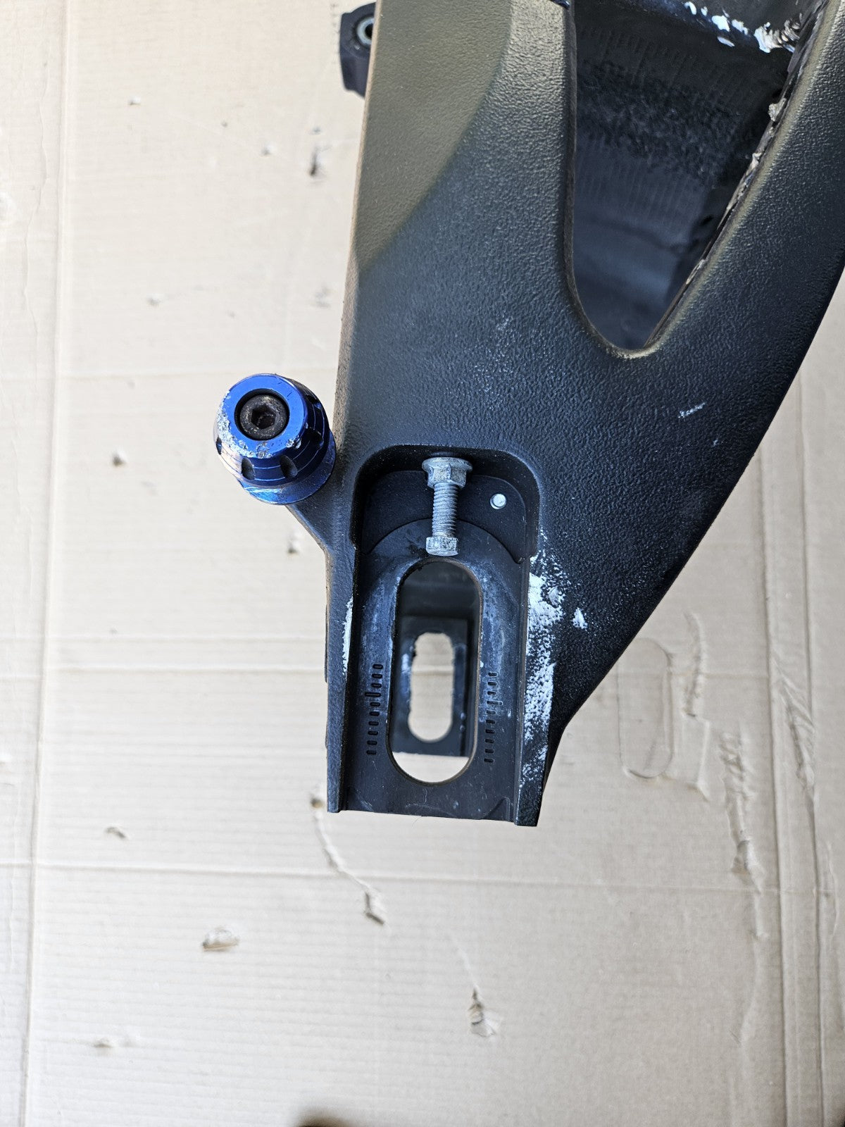 2009-2016 Suzuki GSXR1000 OEM Rear Swingarm Suspension 2015