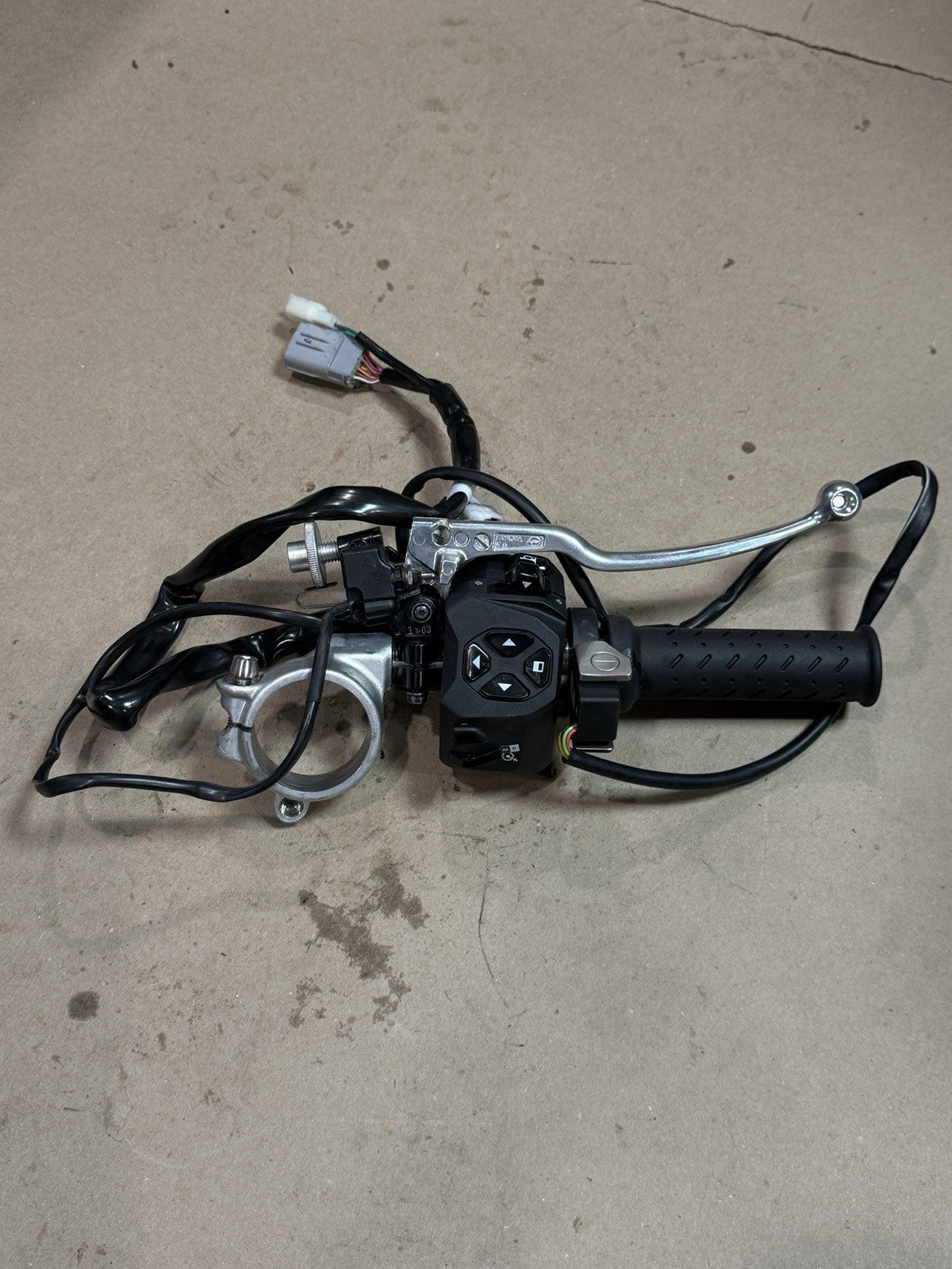 2021-2024 Aprilia RSV4 1100 Genuine OEM Left Clip-On Handlebar w Switches Tested