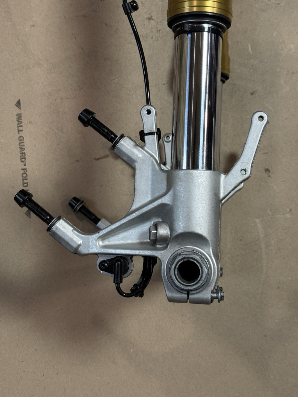21-24 Aprilia RSV4 1100 OEM Front Forks Fork Tubes Suspension Triple Tree Clamp