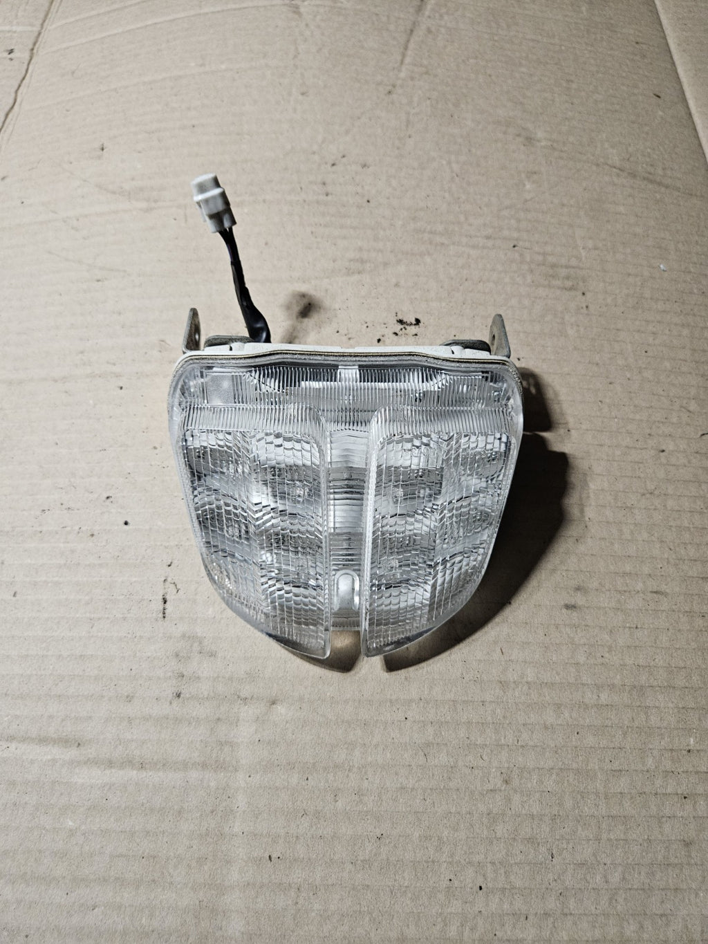 2006-2007 Suzuki GSX-R600 GSXR600 GSXR750 OEM Rear Tail Light Lamp 35710-01H301
