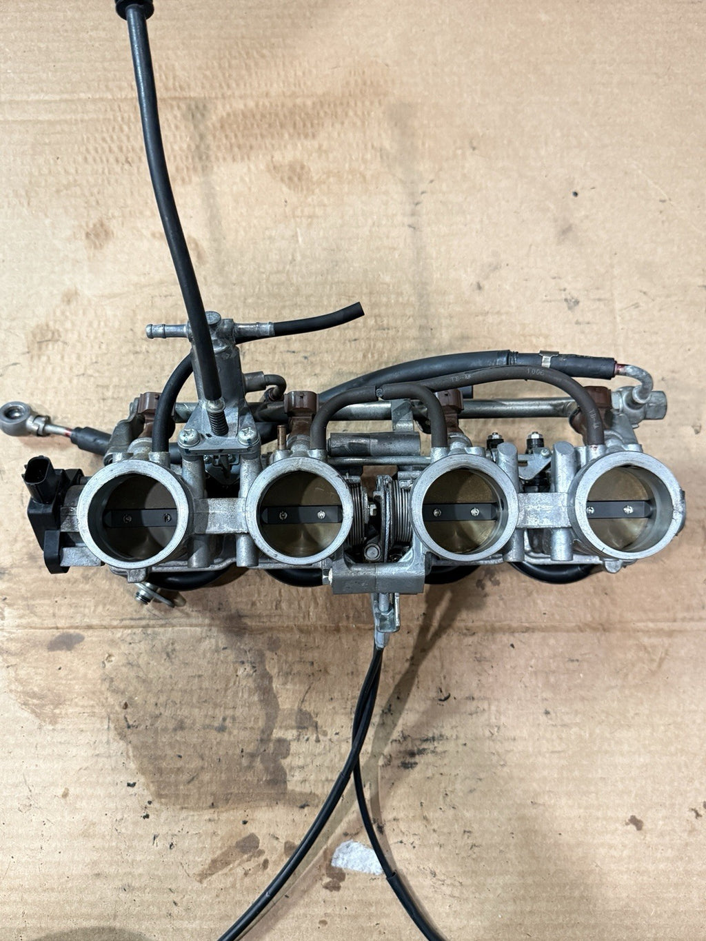 2006 2007 CBR1000RR Cbr 1000 1000RR Throttle Bodies Fuel Injection Injectors Set