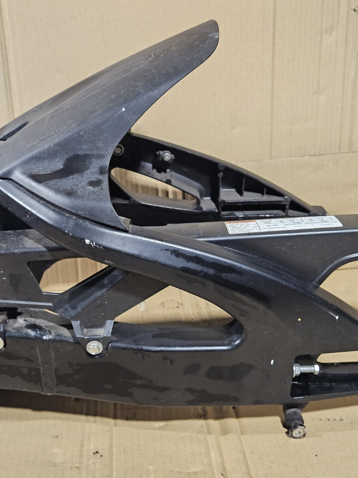 2006 2007 Suzuki GSXR600 Swingarm with Rear Shock and Linkage Set OEM 3