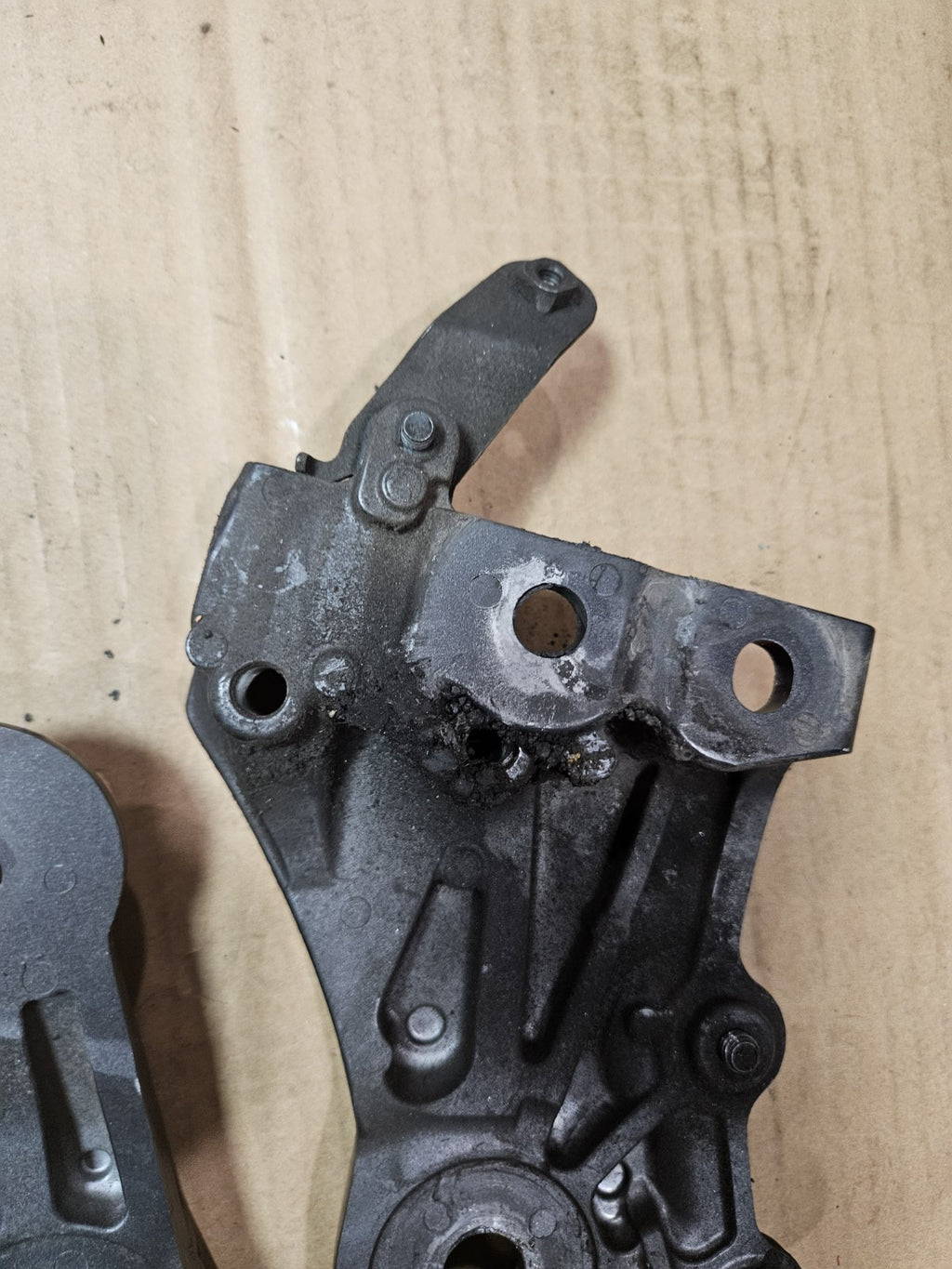 2022-2025 Yamaha YZF-R7 R7 OEM Rearset Adapter Bracket Plate Set BEB-274A3-00-007