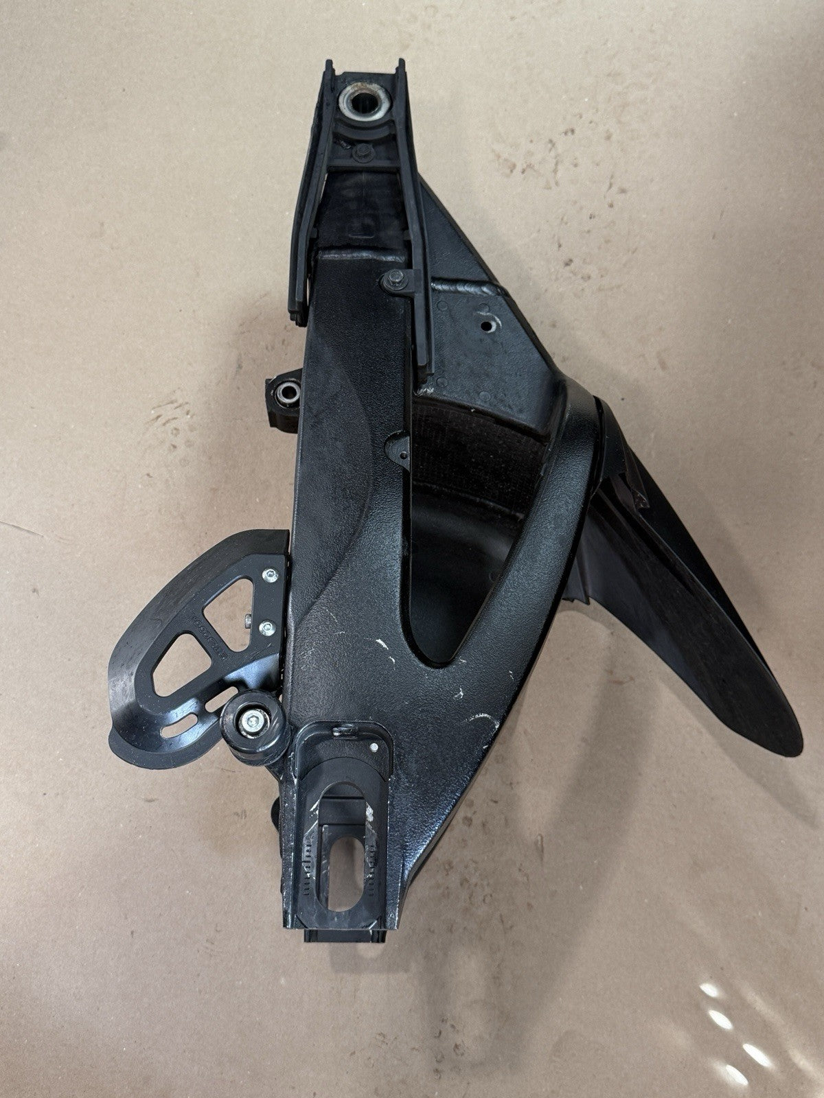09-16 Suzuki GSXR1000 OEM Rear Swingarm Swing Arm Back Suspension Assembly