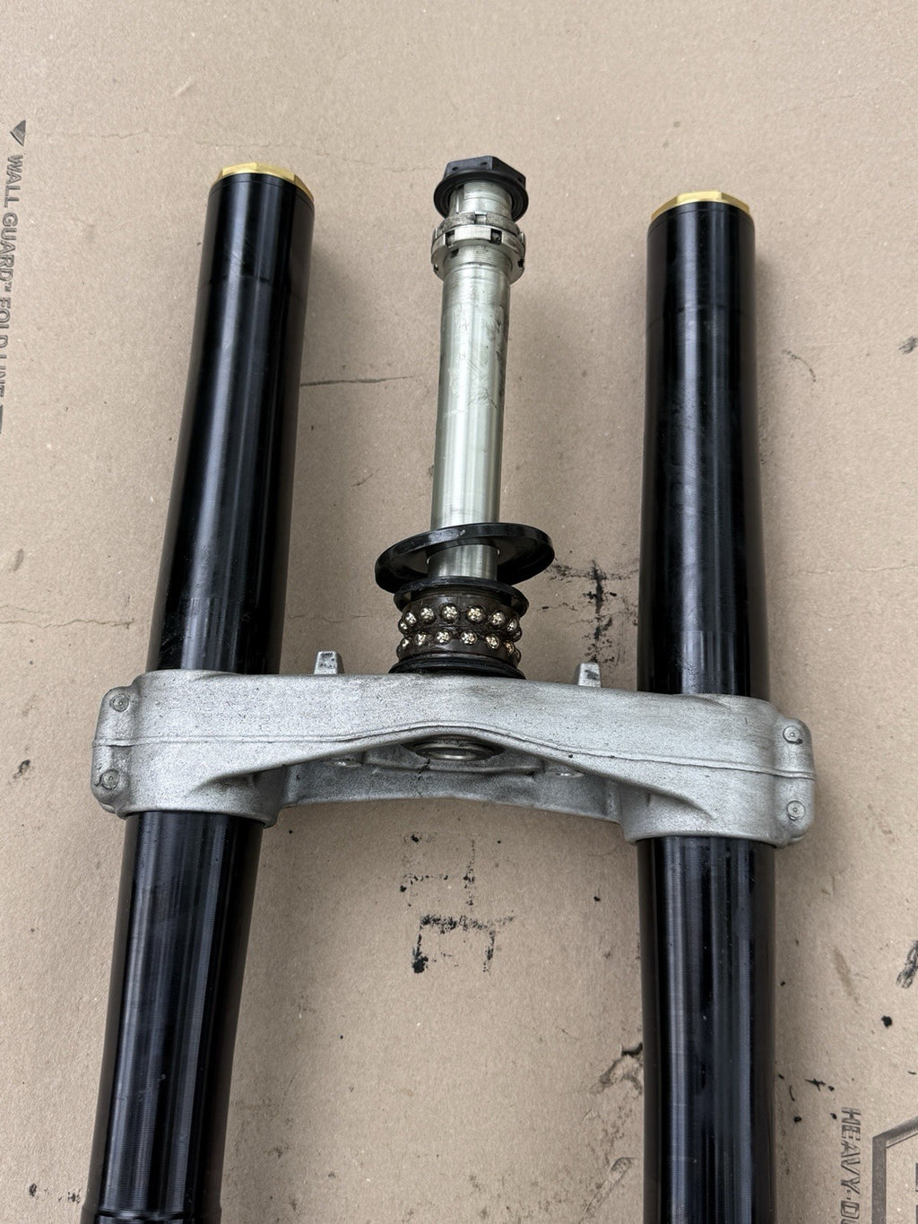2017-2025 Suzuki GSXR1000 GSX-R 1000 OEM Front End Forks Triple Tree Clamp Lower