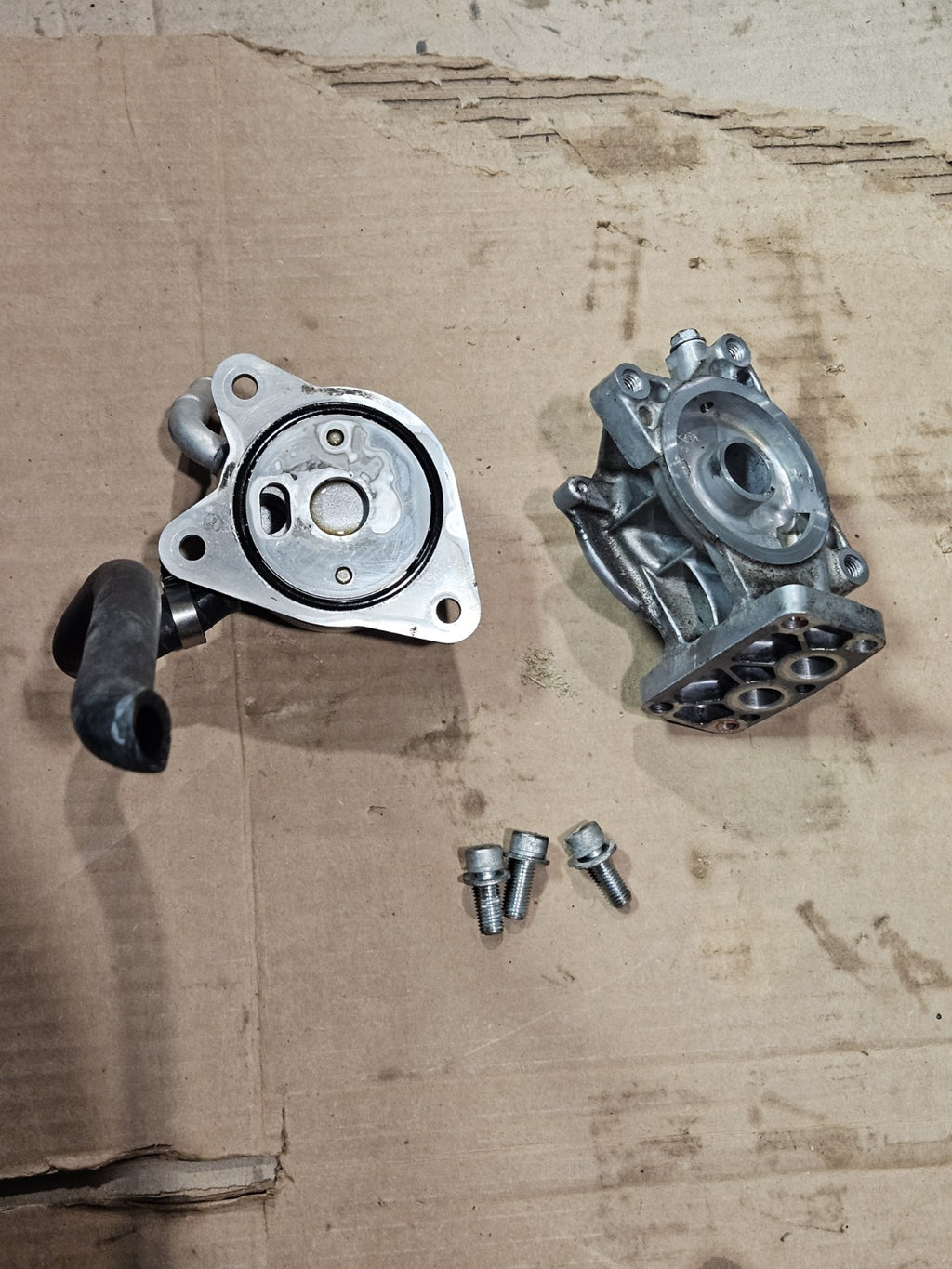 2015 13-18 KAWASAKI NINJA ZX6R OIL COOLER MOUNTING BRACKET MOUNT SUPPORT FILTER