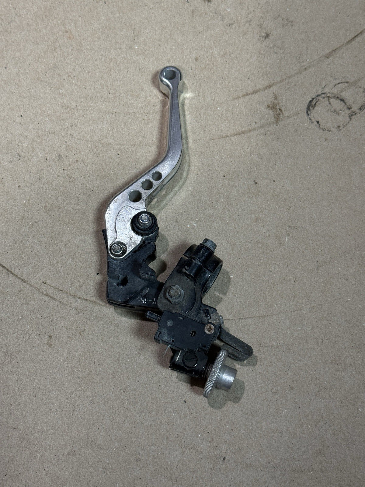 2008-2016 Yamaha YZF-R6 R6 OEM Clutch Perch Mount Lever 2C0-82910-01-00 Assembly6