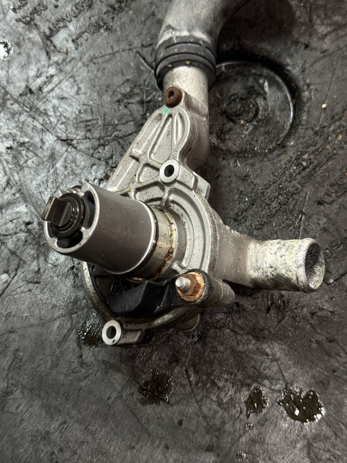 2015-2020 Aprilia RSV4 RR RF Tuono V4 1100 OEM Water Coolant Pump Assy 2A0008024