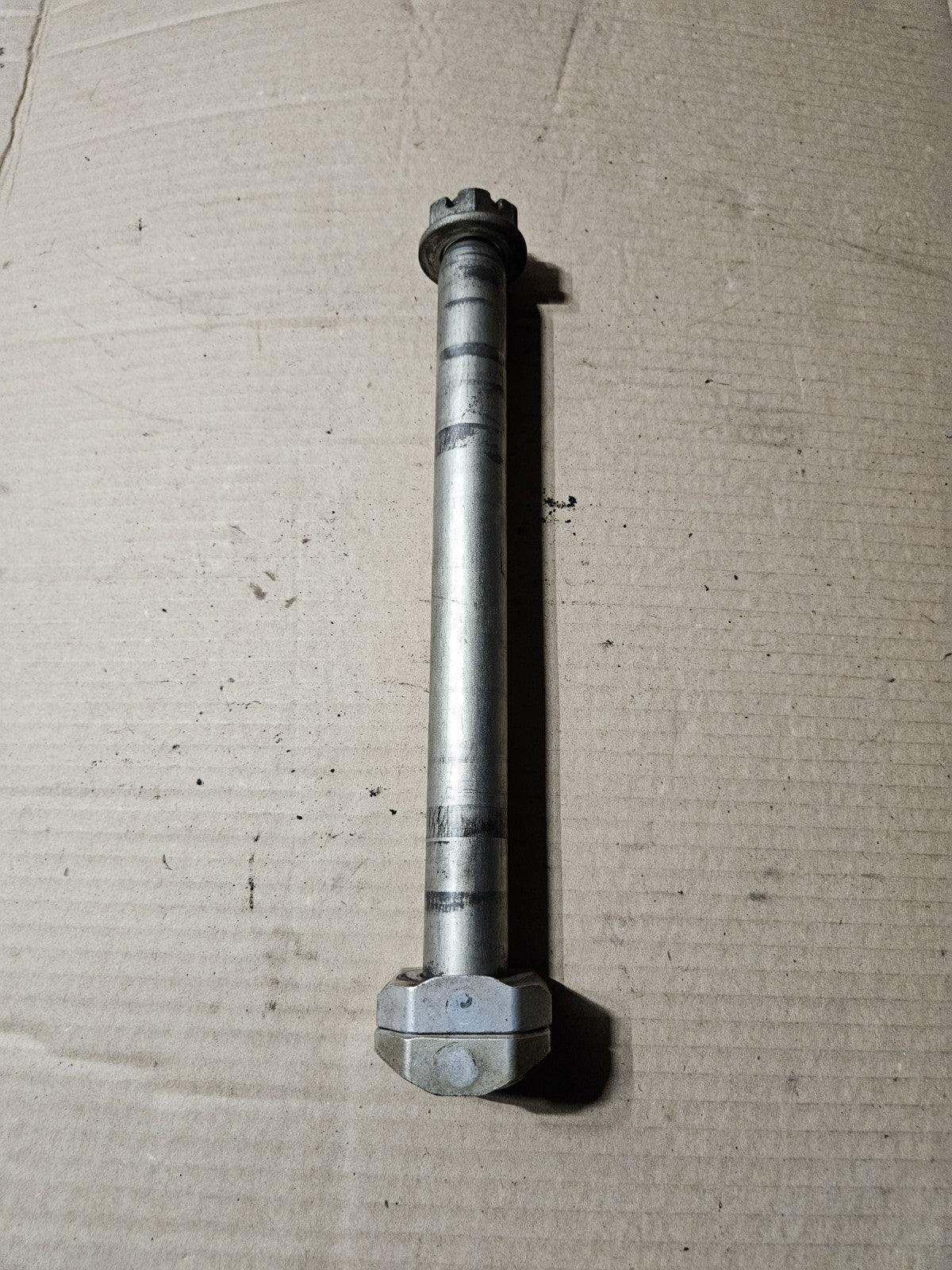 2006-2007 Suzuki GSXR600 GSXR750 GSX-R OEM Rear Wheel Axle Shaft Nut 64711-49G101