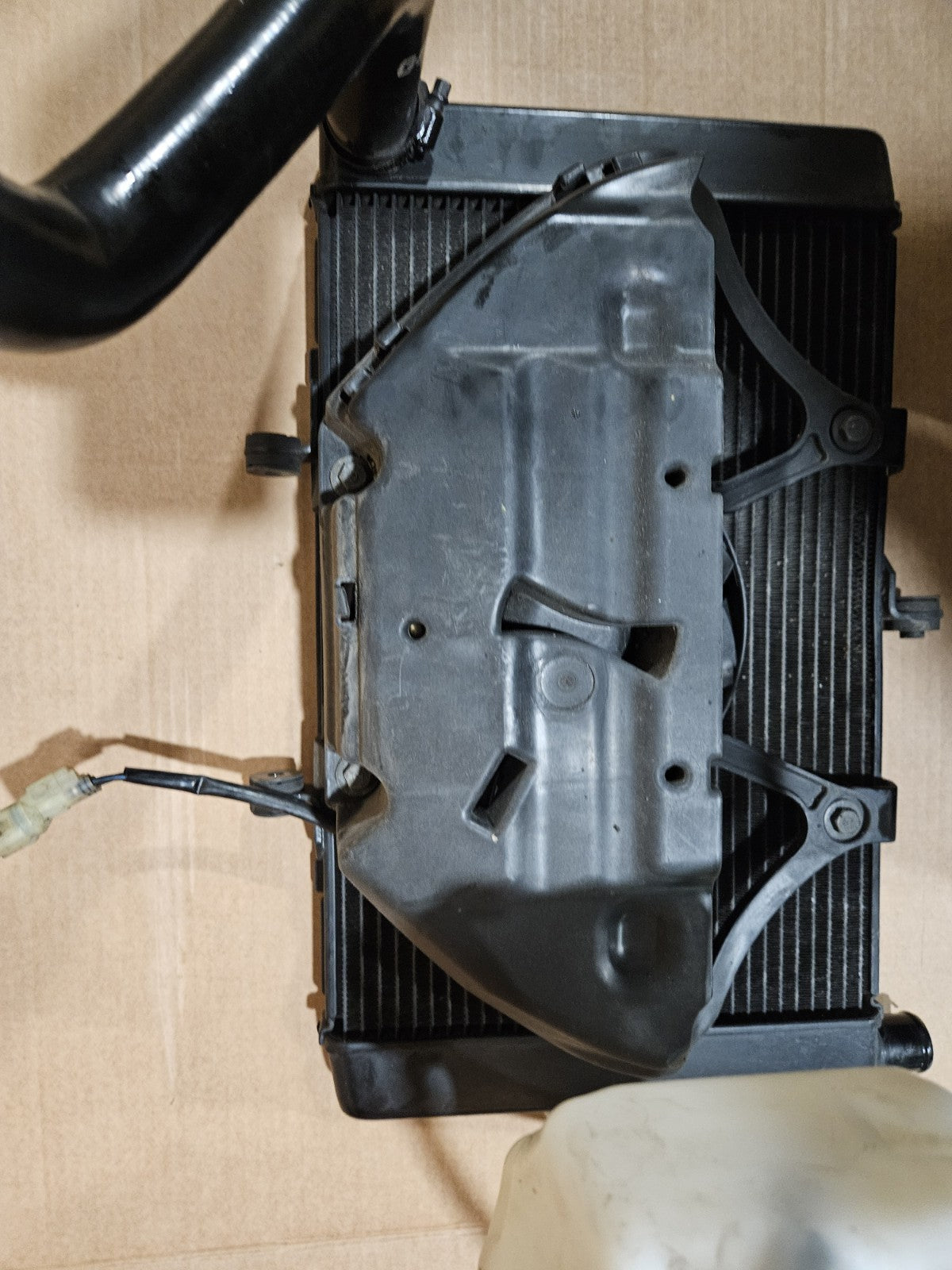 08-16 Honda CB1000R OEM Radiator Cooling Assembly Fan Engine Motor Cooler Unit