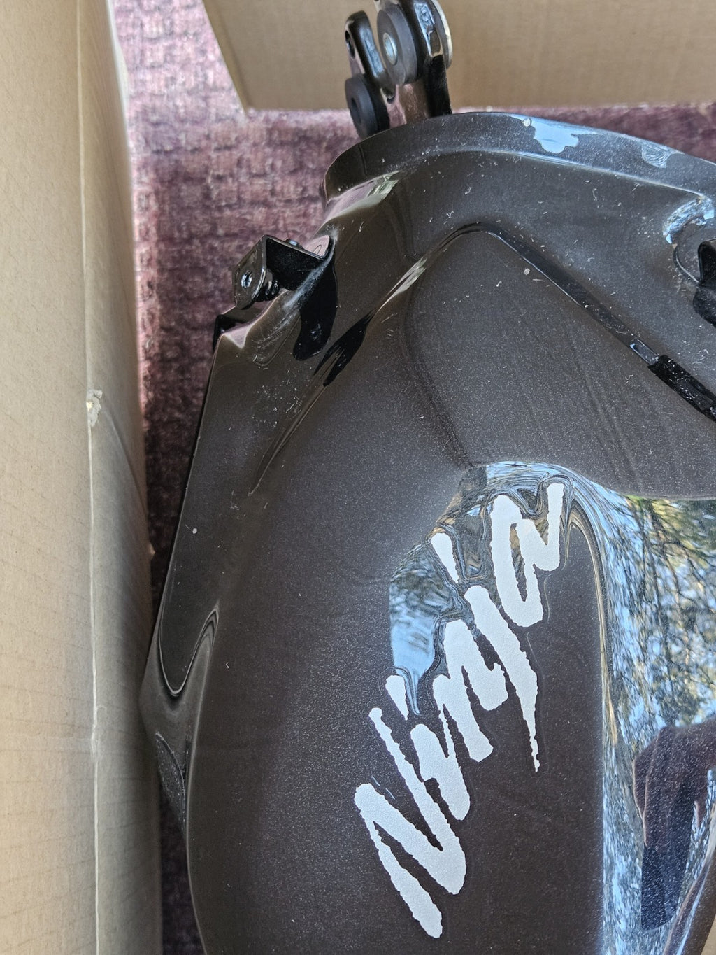 17-19 KAWASAKI NINJA 650 GAS TANK FUEL RESERVOIR CELL GLOSS BLACK CLEAN10