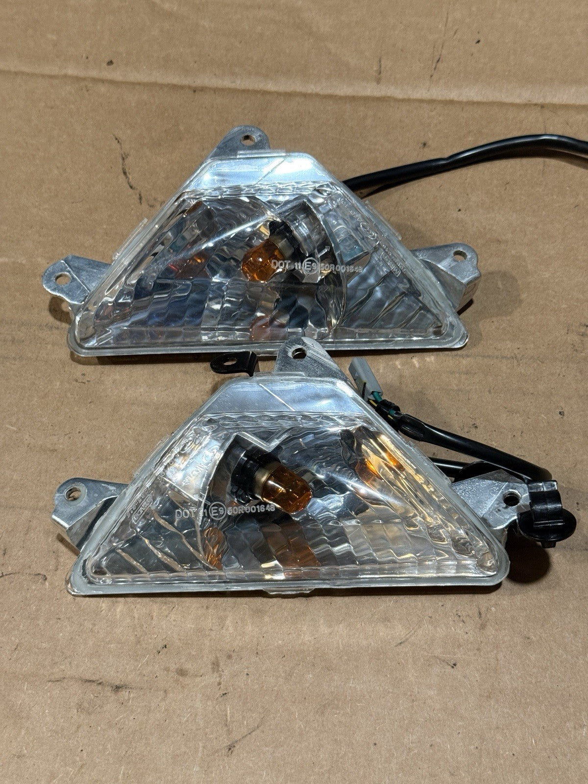19-23 Kawasaki Ninja ZX6R 636 OEM Fairing Front Turn Signals Blinkers 23040-013710