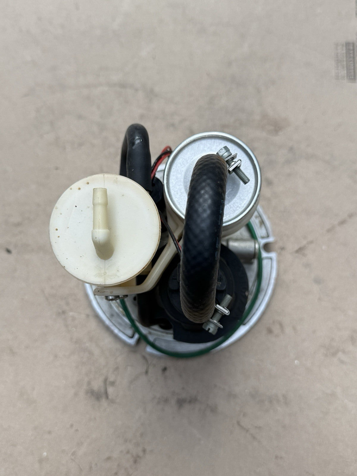 94-04 Ducati 748 916 996 998 OEM Fuel Tank Petrol Pump Flange Sender Regulator