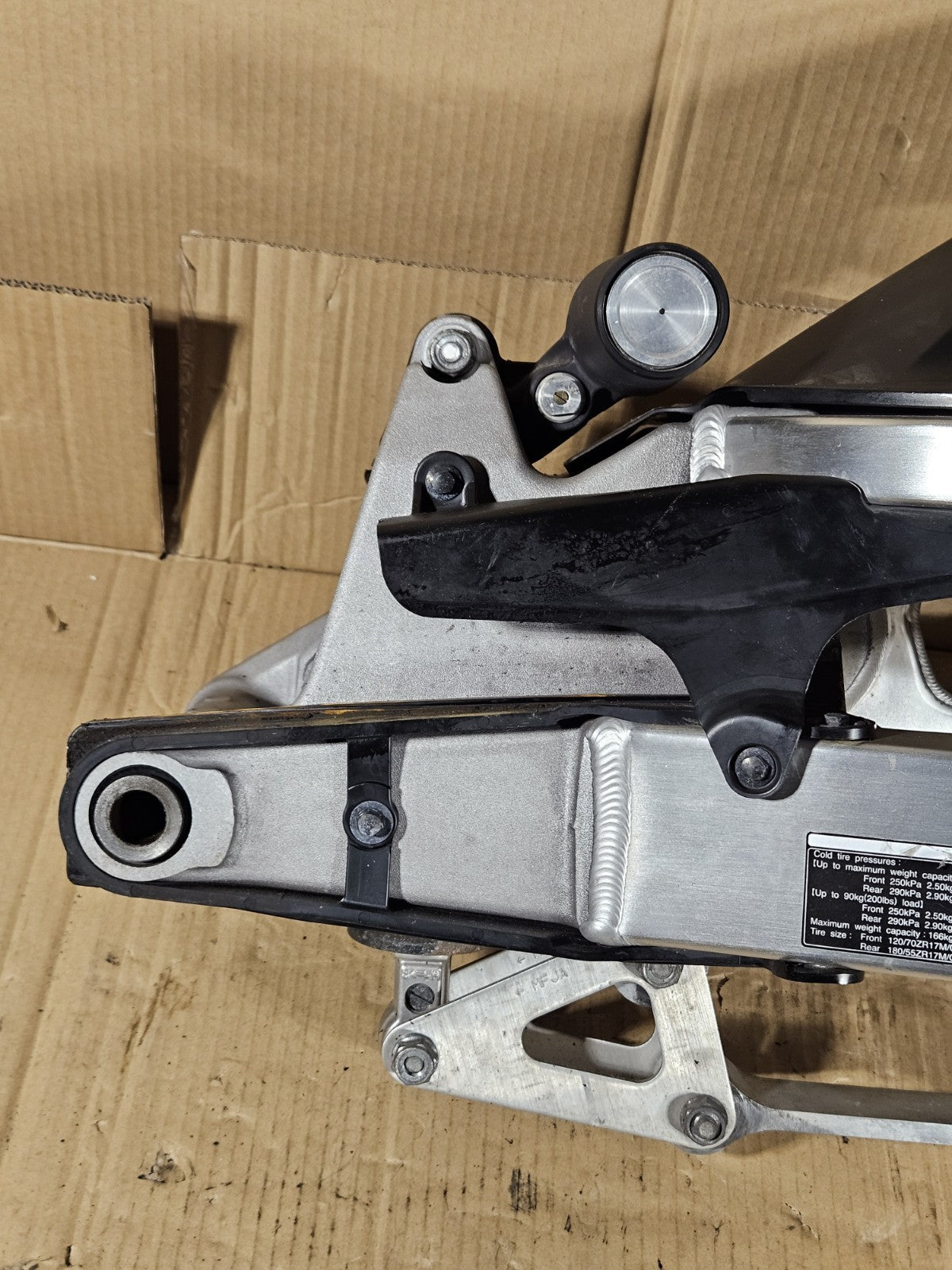 2013-2020 Honda CBR600RR Swing Arm OEM 52200MFJJ30 Genuine Swingarm READ5