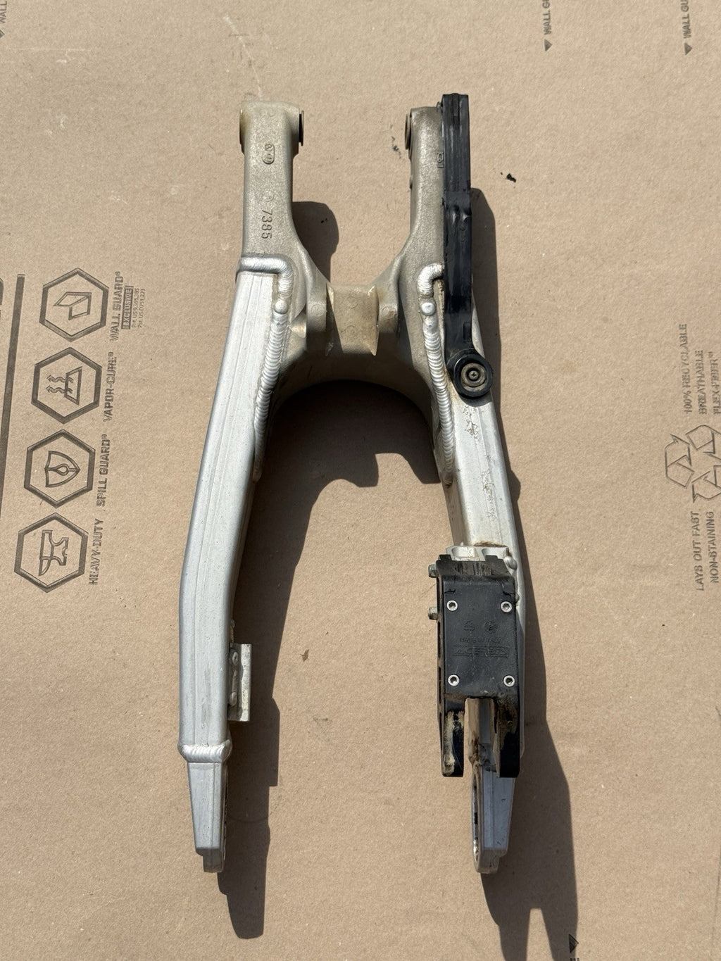 17-18 Kawasaki KX250F OEM Swingarm Rear Swing Arm Suspension 33001-0665