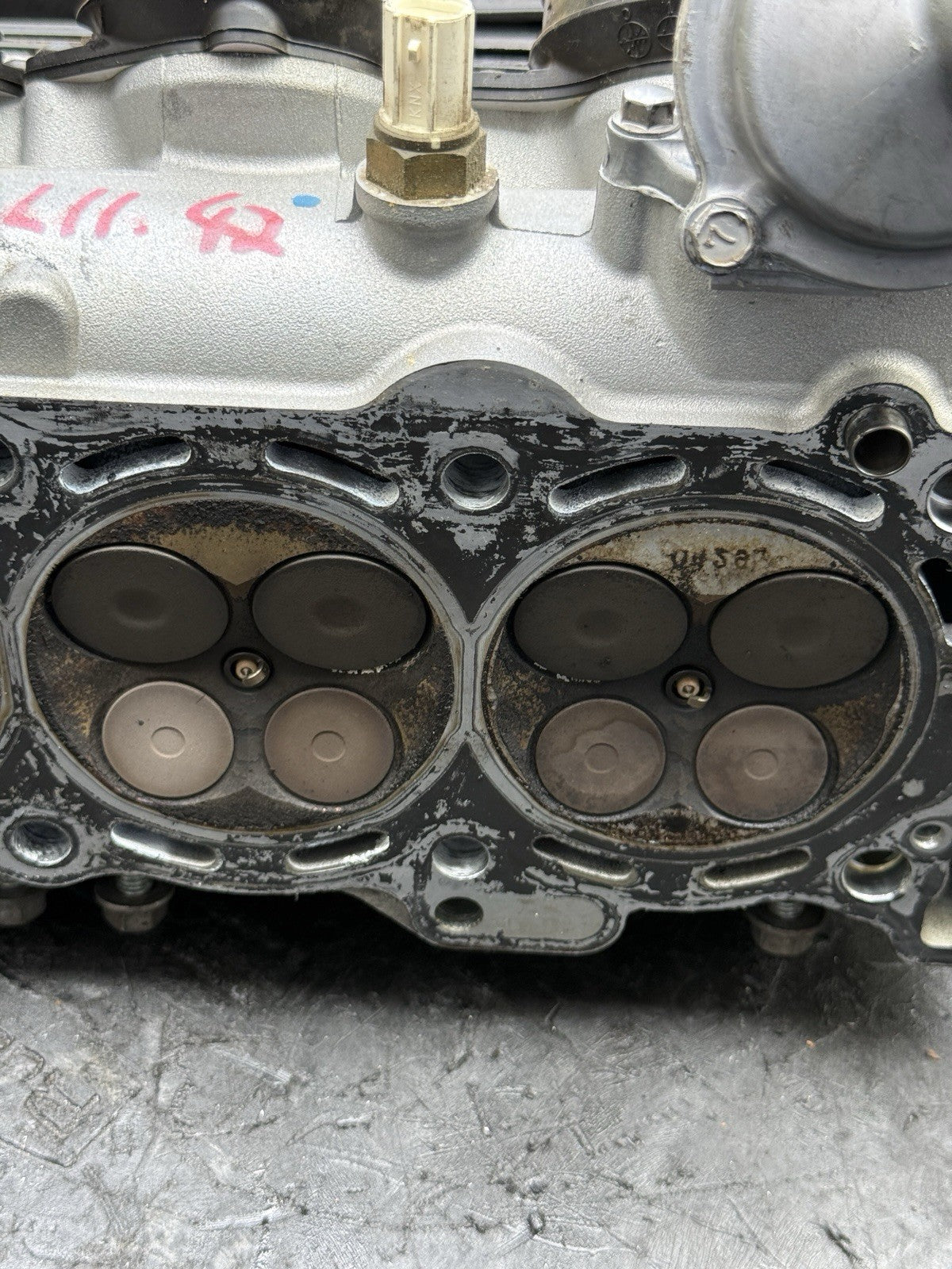 2011-2015 2014 KAWASAKI NINJA ZX10R ZX-10R ENGINE TOP END CYLINDER HEAD W/ CAMS16