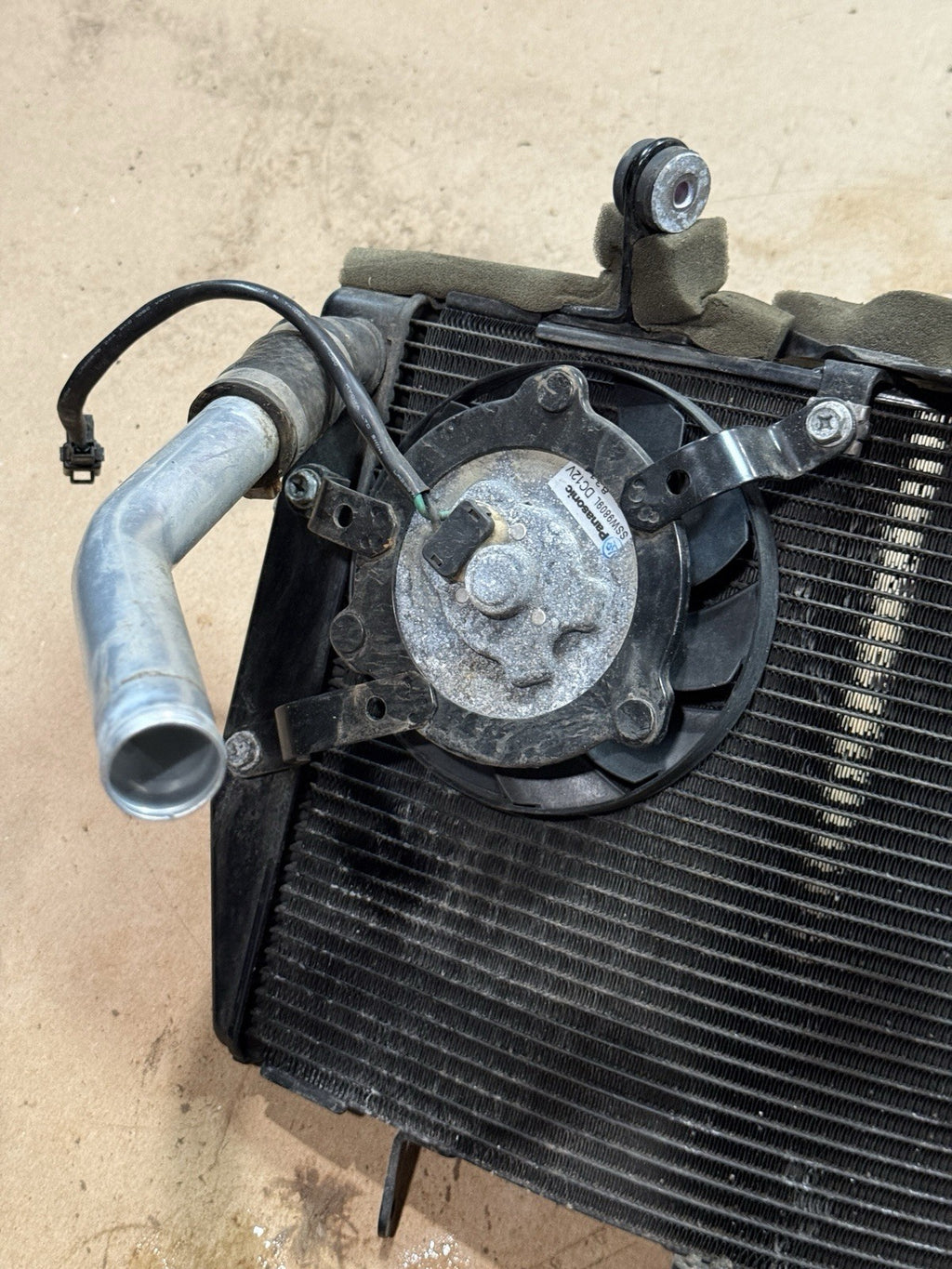 08-16 YAMAHA YZF R6 OEM ENGINE RADIATOR MOTOR COOLER COOLING RADIATER FANS HOSES