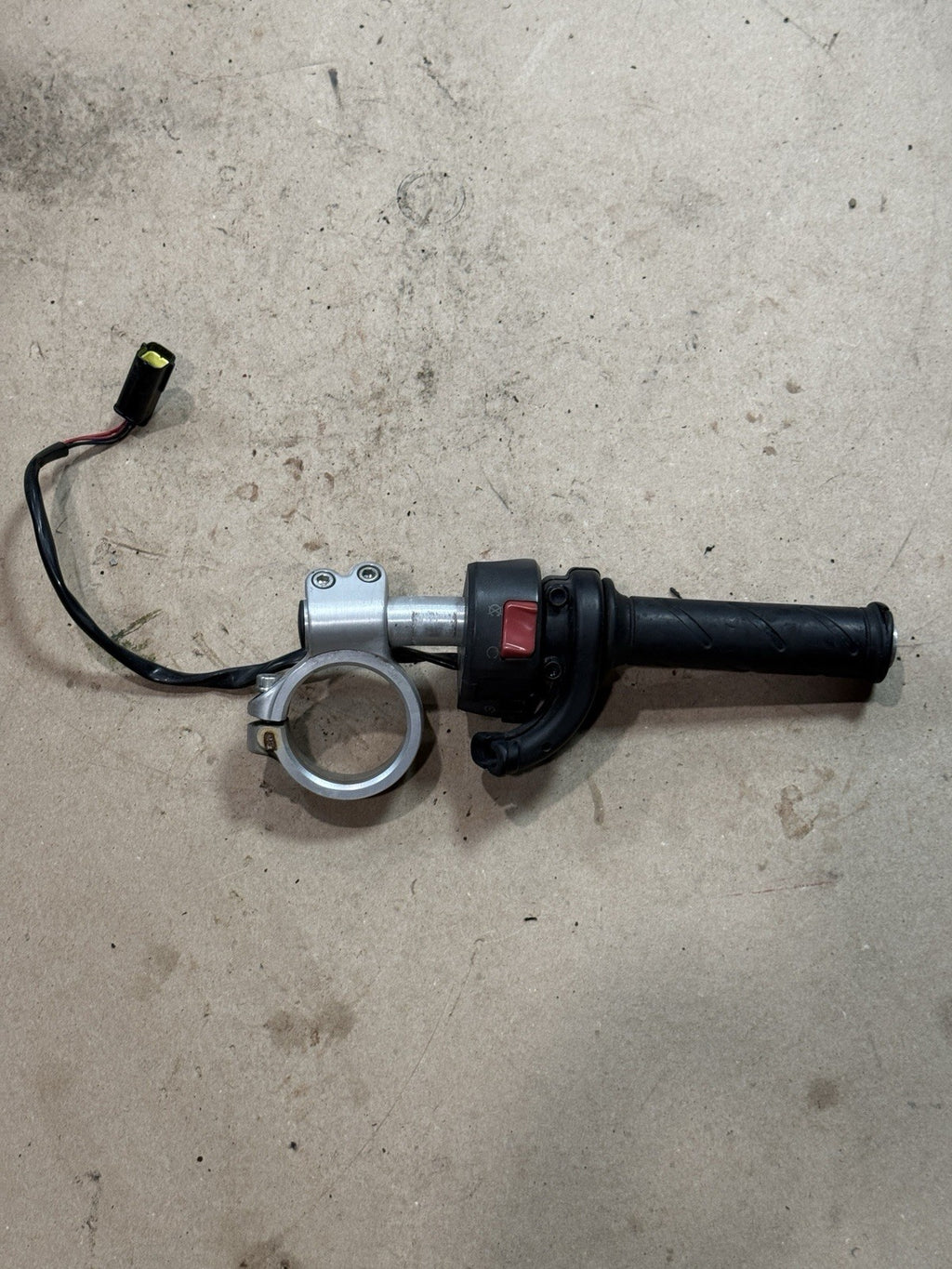 2011-2013 Ducati 848 EVO OEM Right Clip On Handlebar Kill Start Switch Pod0