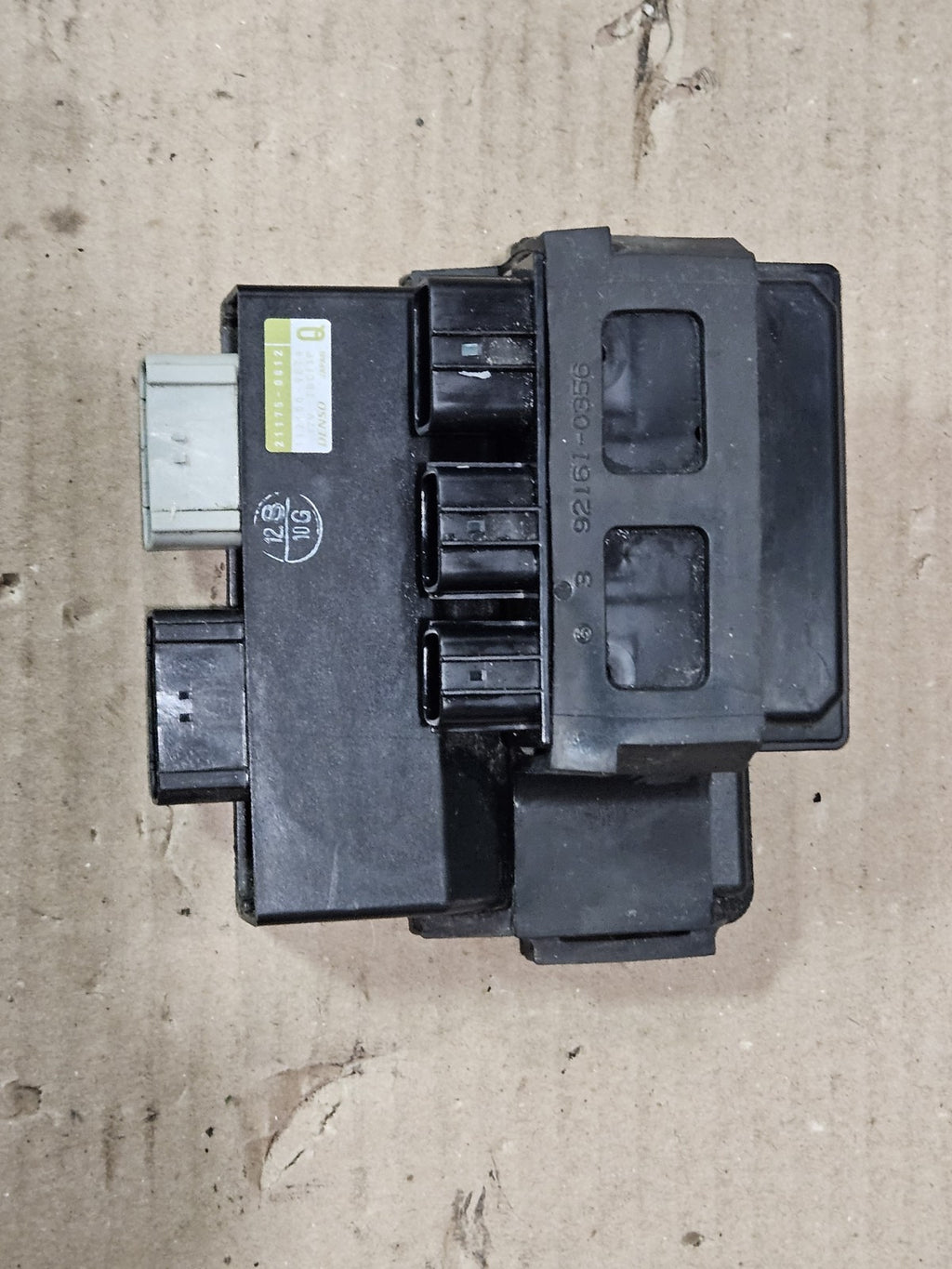 13-18 Kawasaki Ninja ZX6R 636 OEM ECU CDI ECM Computer Module Fuse Box