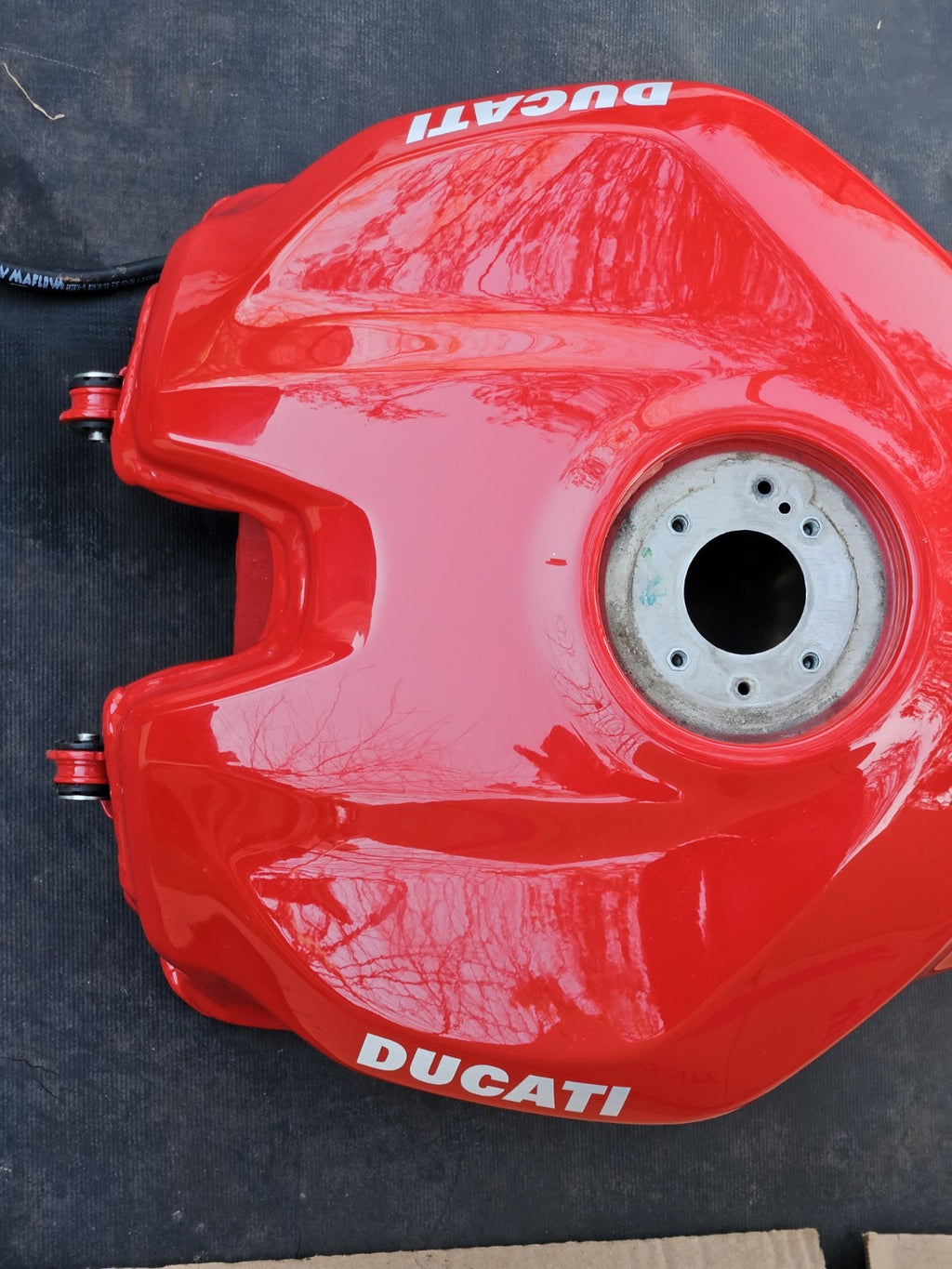 12-19 Ducati Panigale S R 1199 1299 OEM GAS FUEL TANK PETROL RED CLEAN