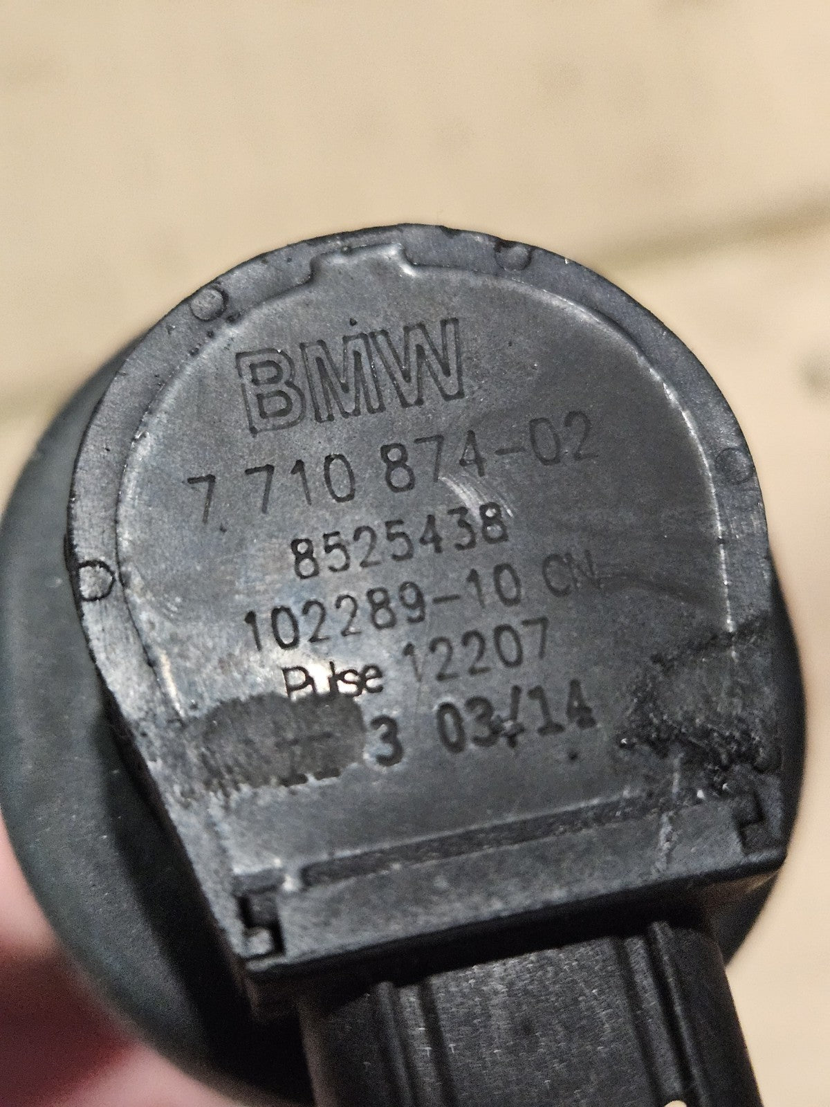 2014 09-14 BMW S1000RR OEM IGNITION COIL SPARK PLUG CAP