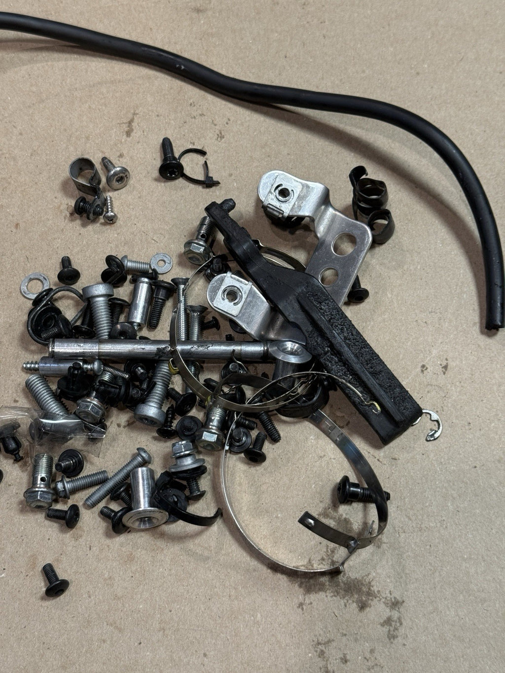 2021 - 2026 APRILIA RSV4 OEM BOLTS PARTS NUTS SCREWS MOUNTING HARDWARE SET STOCK