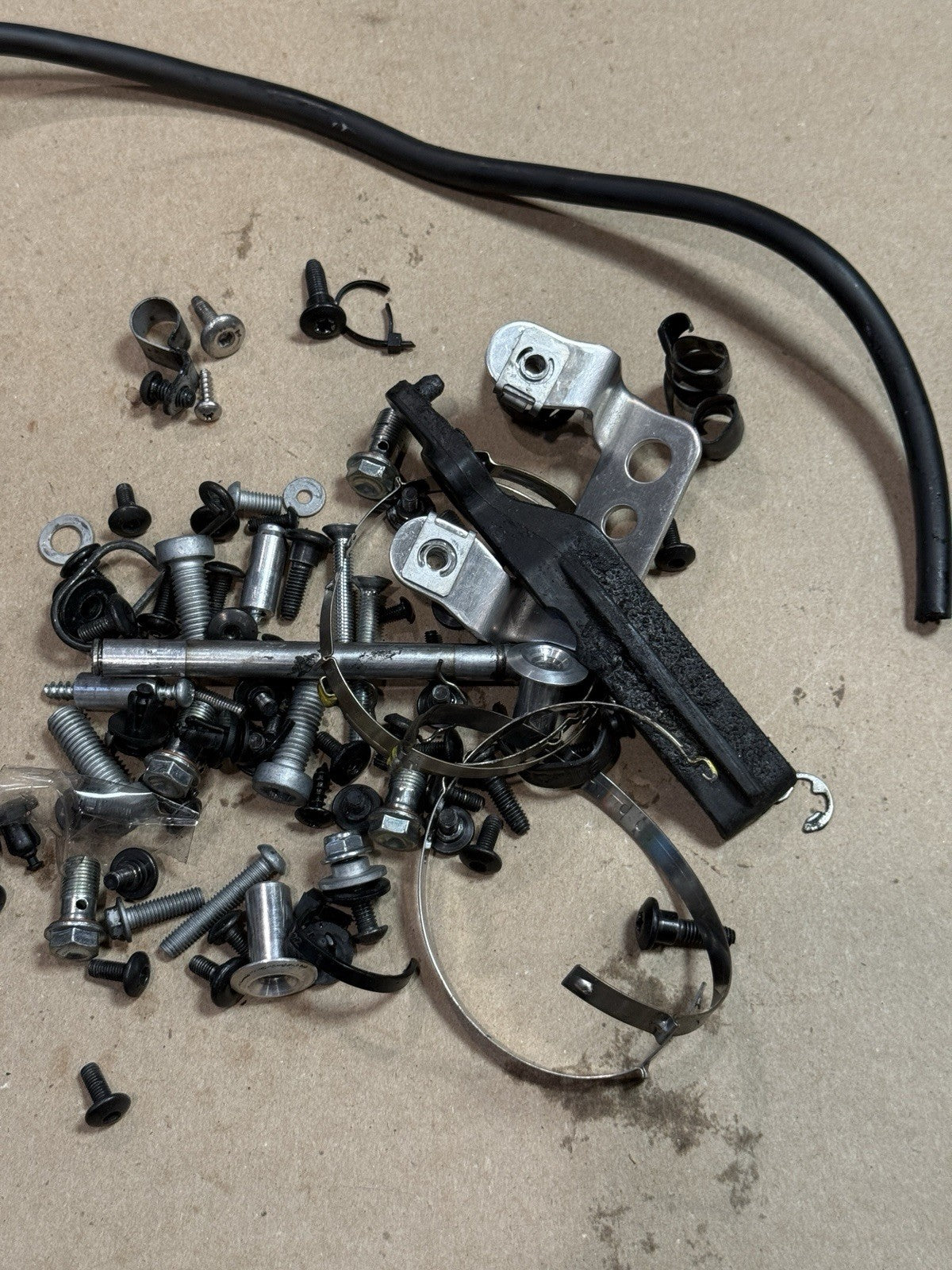 2021 - 2026 APRILIA RSV4 OEM BOLTS PARTS NUTS SCREWS MOUNTING HARDWARE SET STOCK