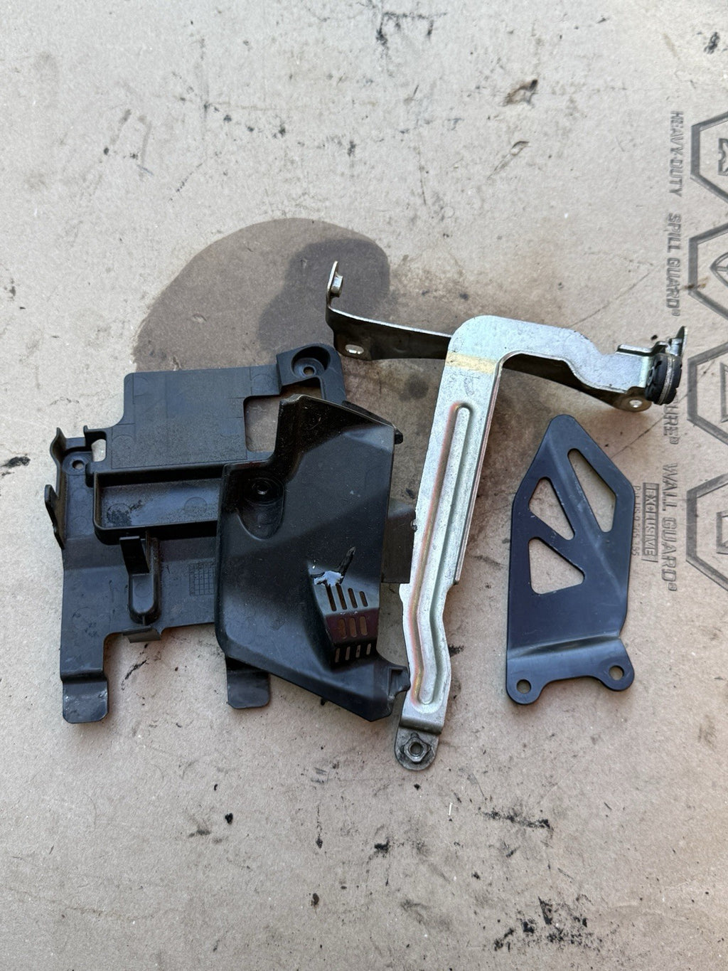 2017-2025 Suzuki GSXR1000 GSXR1000R OEM Engine Motor Mount Brackets Set L70