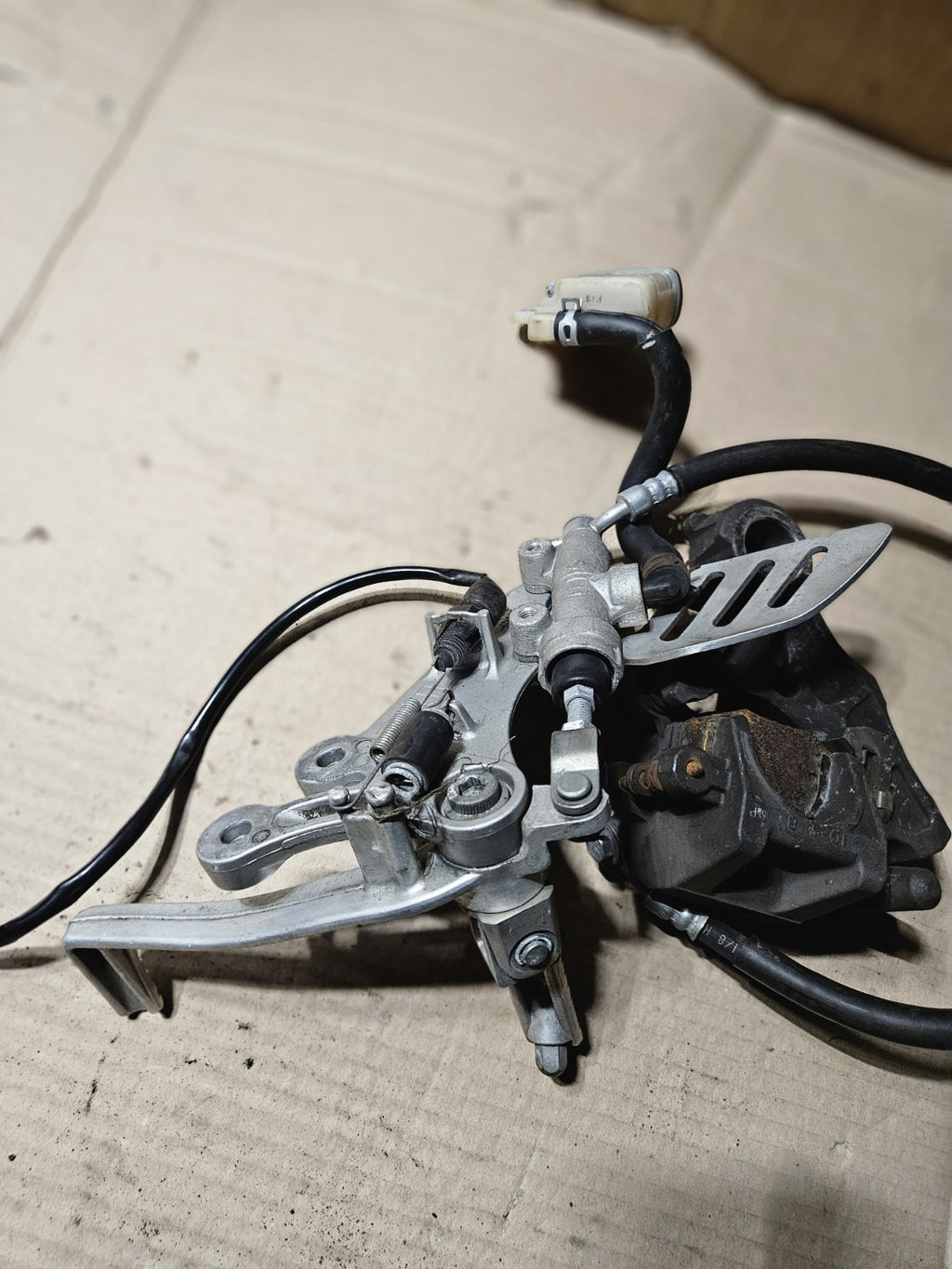 2006-2007 Suzuki GSXR600 GSXR750 Rear Brake Caliper Master Cylinder OEM12